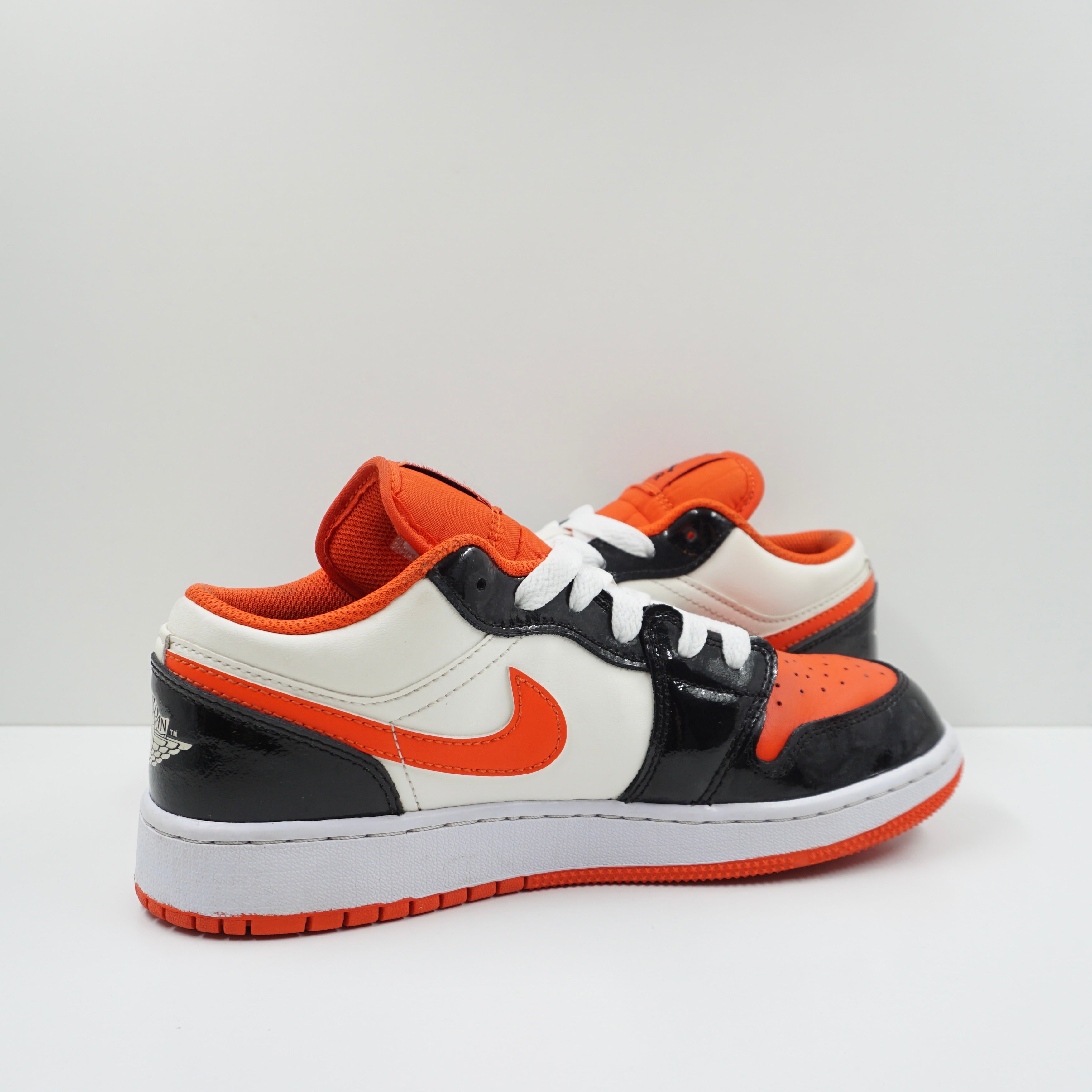 Jordan 1 Low Halloween (2023) (GS)