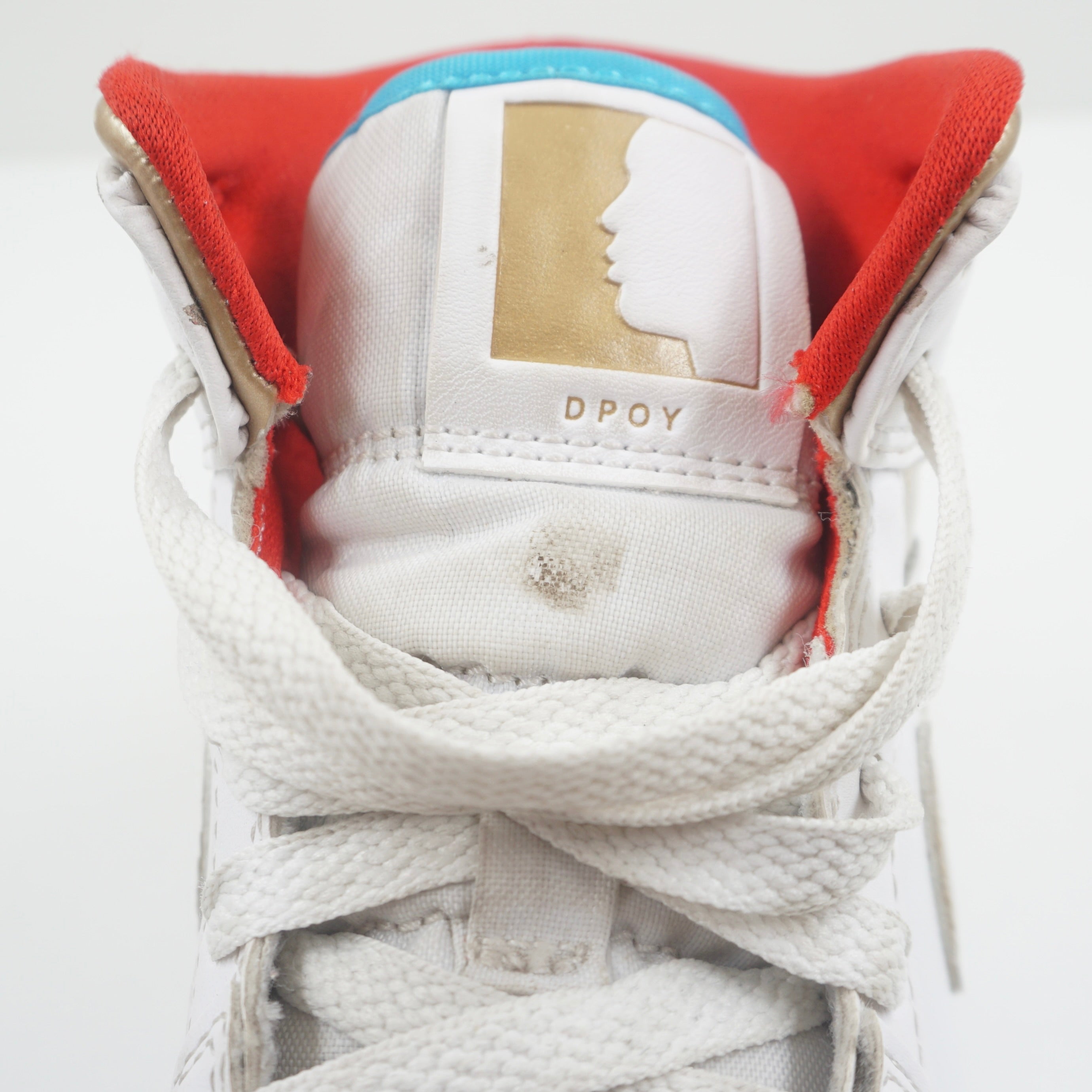 Jordan 1 Mid Sneaker School NC to Chicago (GS)