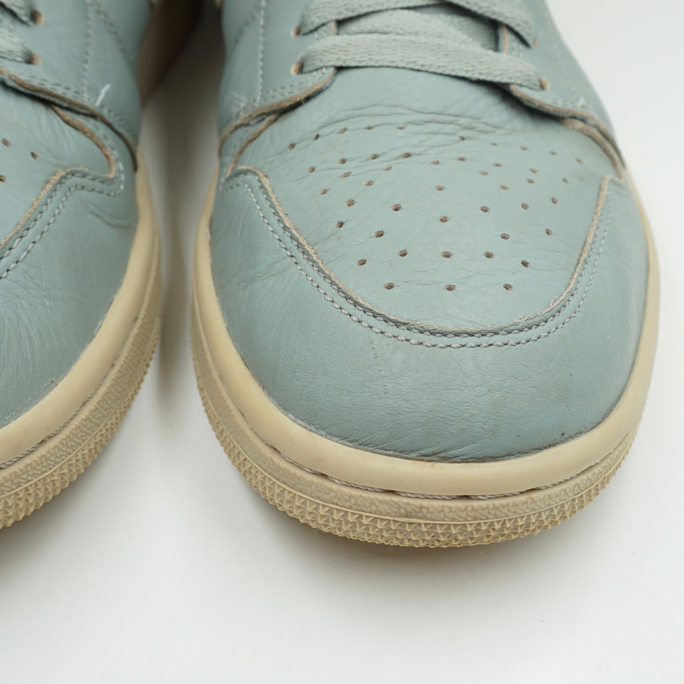 Jordan 1 Retro High Premium Mica Green