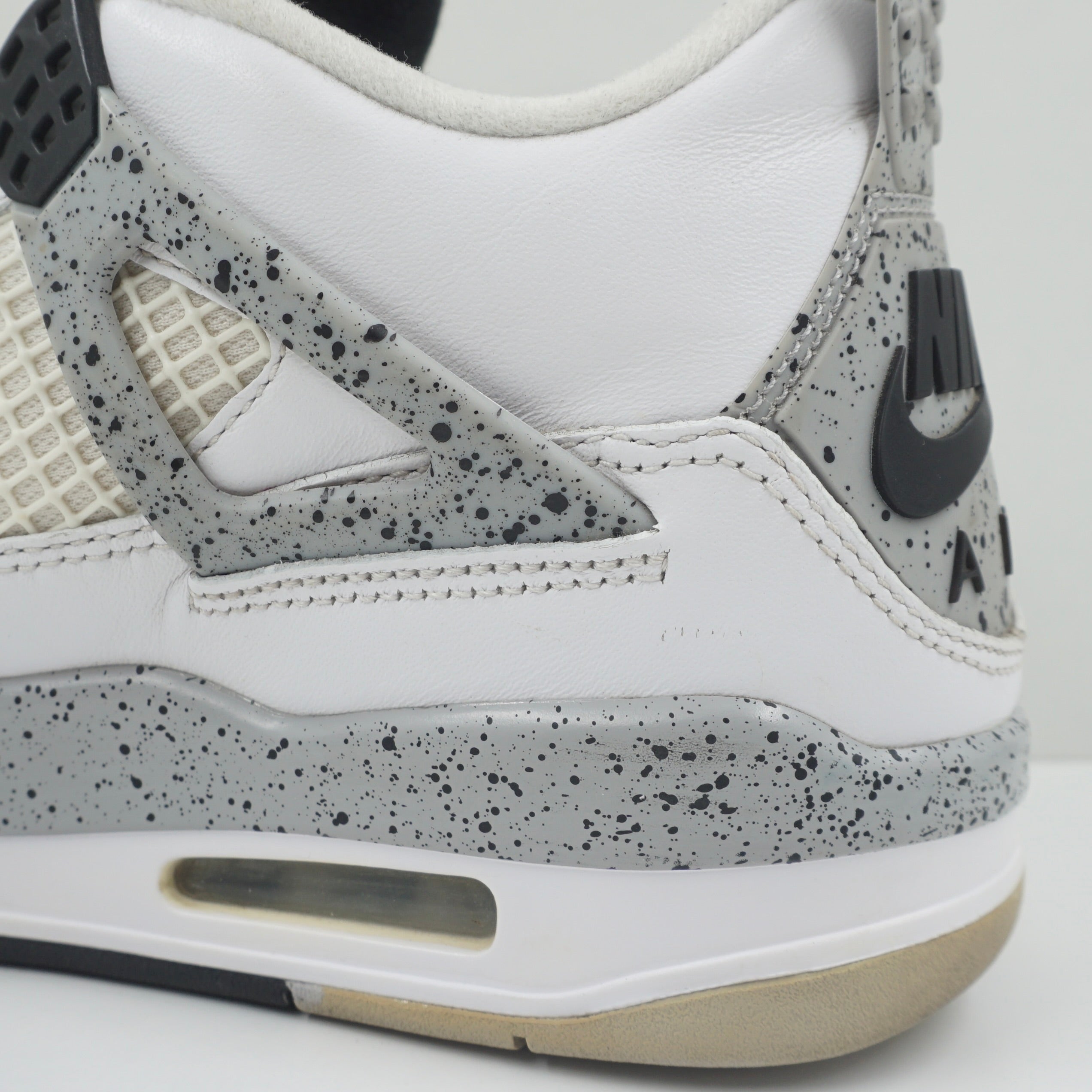 Jordan 4 Retro White Cement (2016)