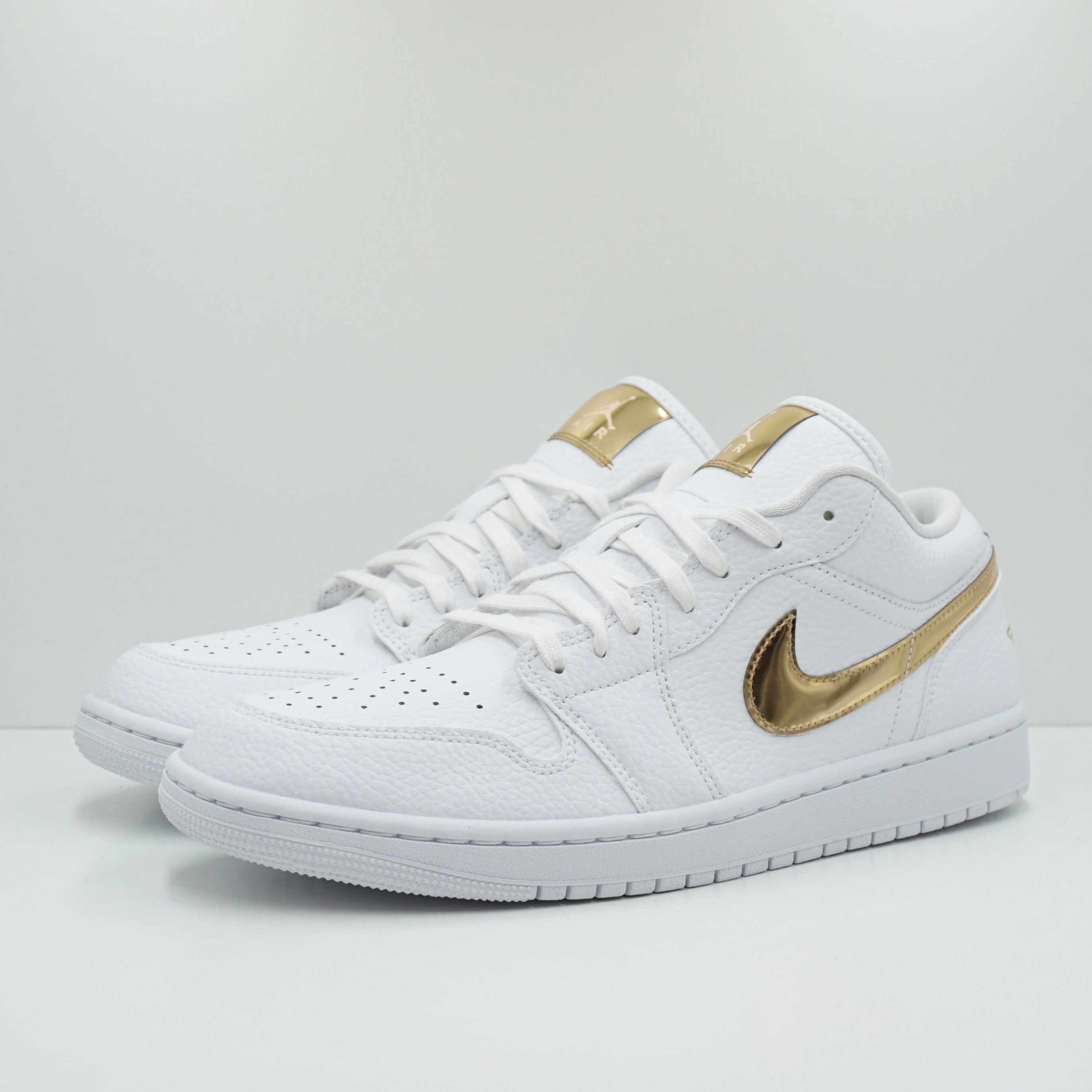 Jordan 1 Low White Metallic Gold (W)