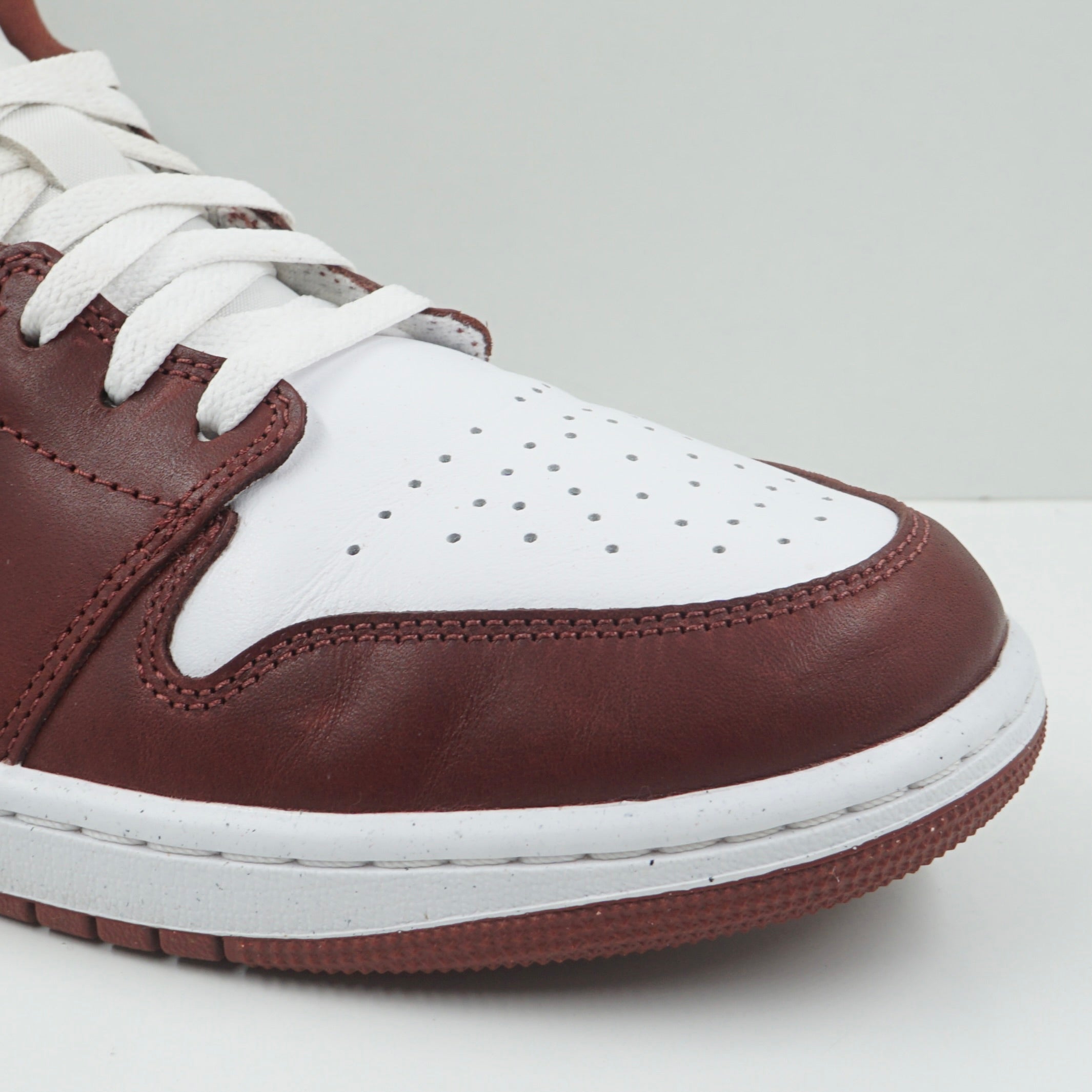 Jordan 1 Low SE Dark Pony