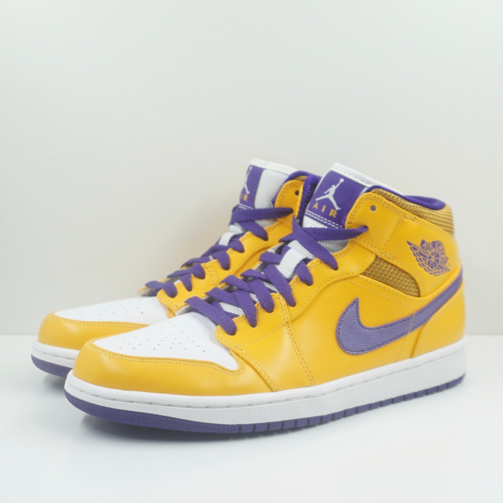 Jordan 1 Mid Lakers (2013)