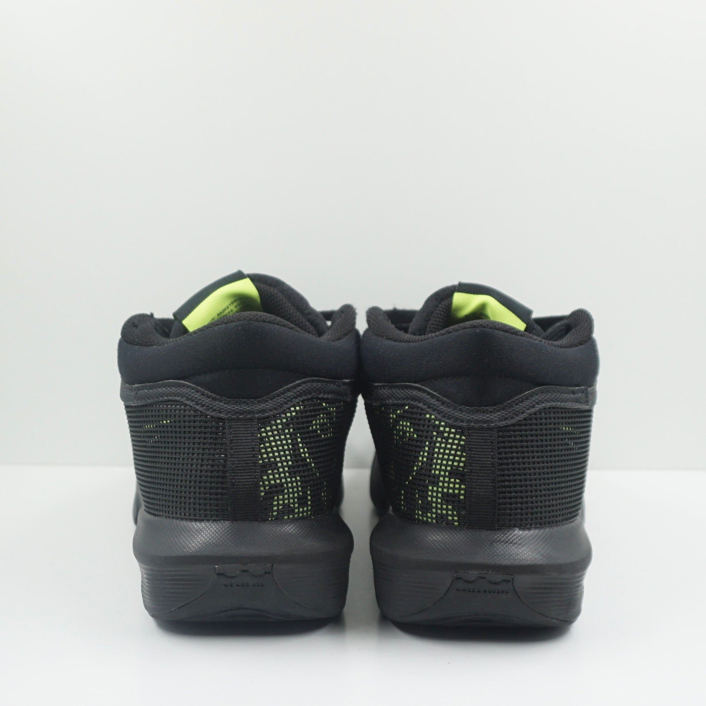 Nike LeBron Witness 8 Black Volt