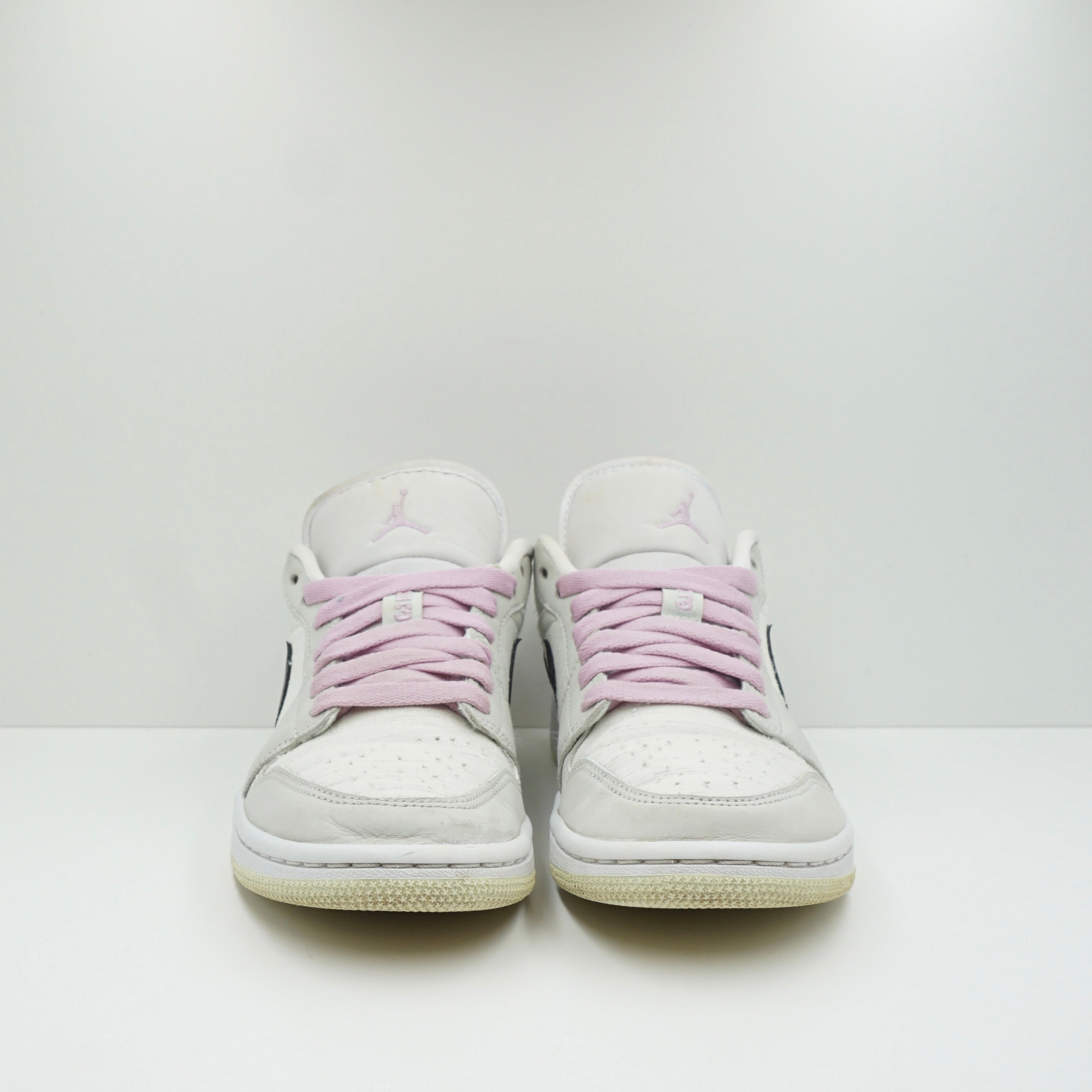 Jordan 1 Low Barely Green (W)