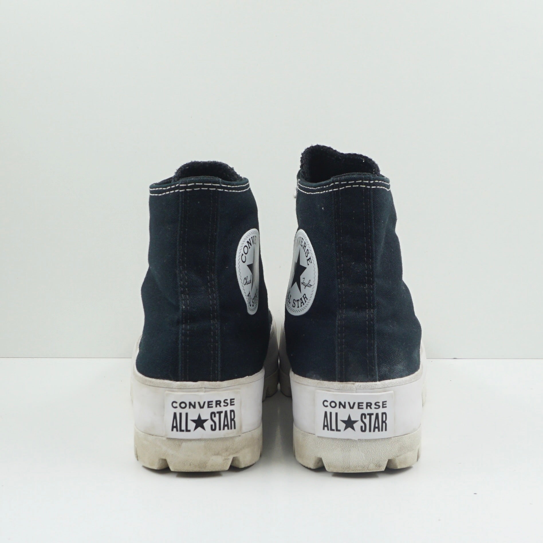 Converse Chuck Taylor All Star Lugged Hi Black White