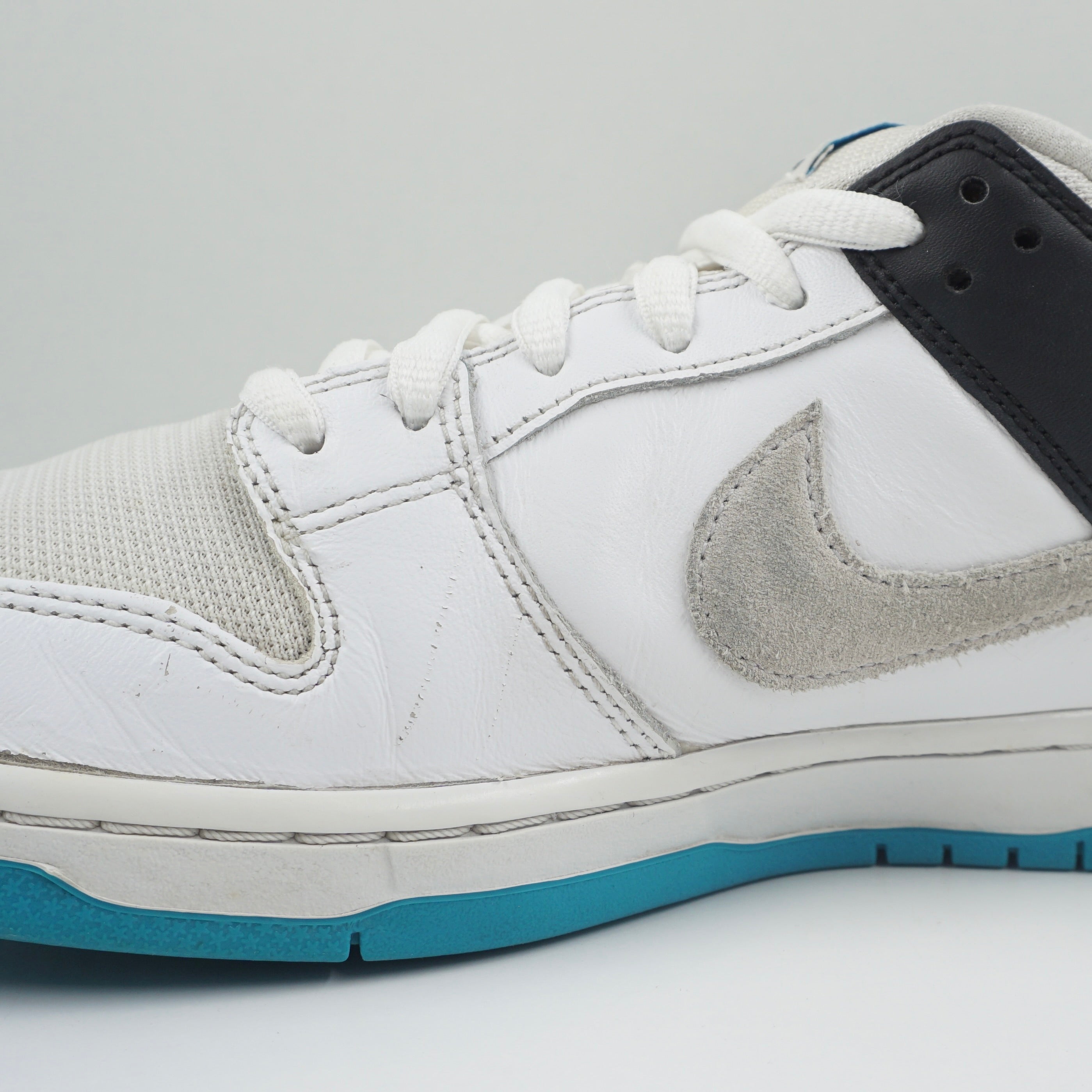 Nike SB Dunk Low Laser Blue