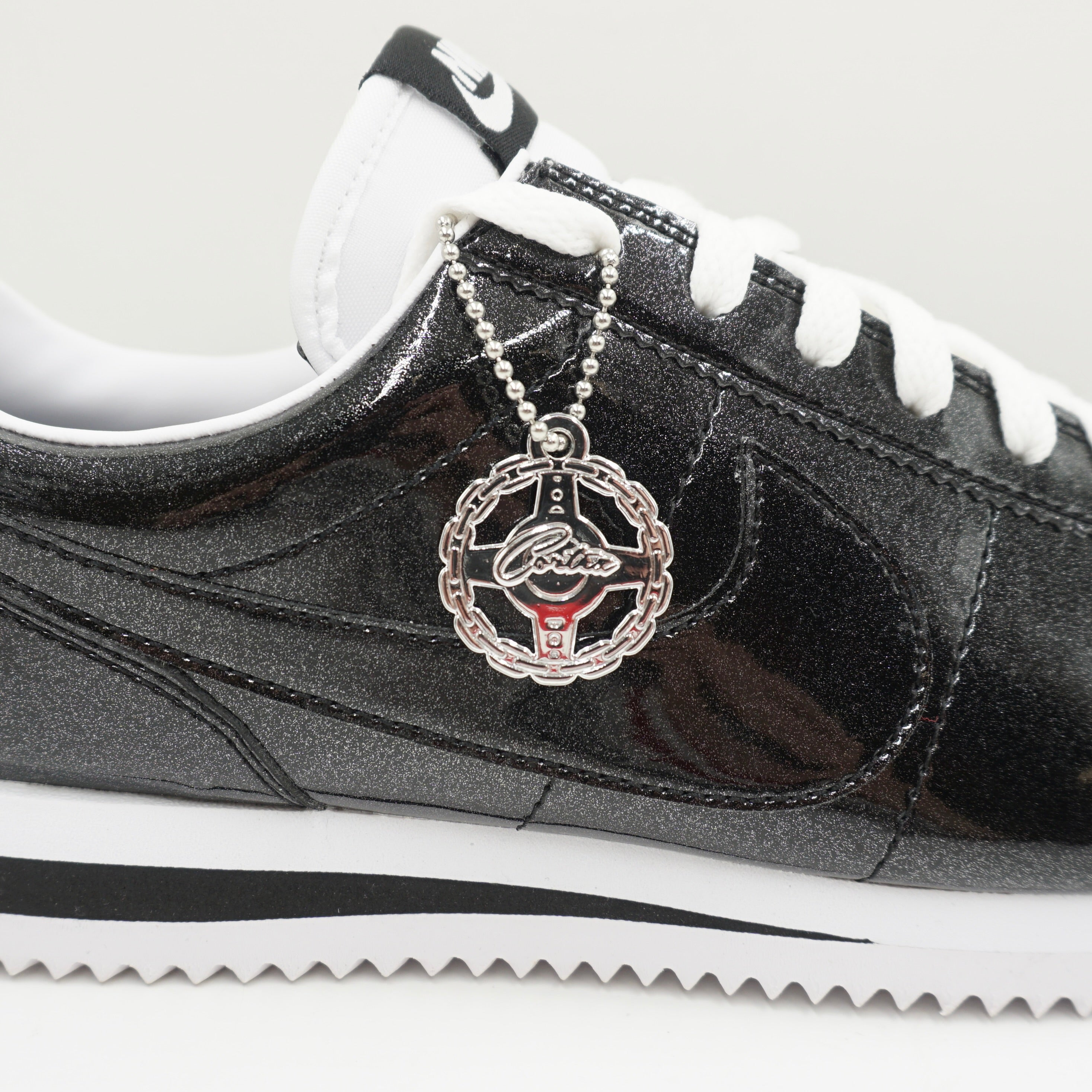 Cortez Basic Premium QS Black Metallic Silver