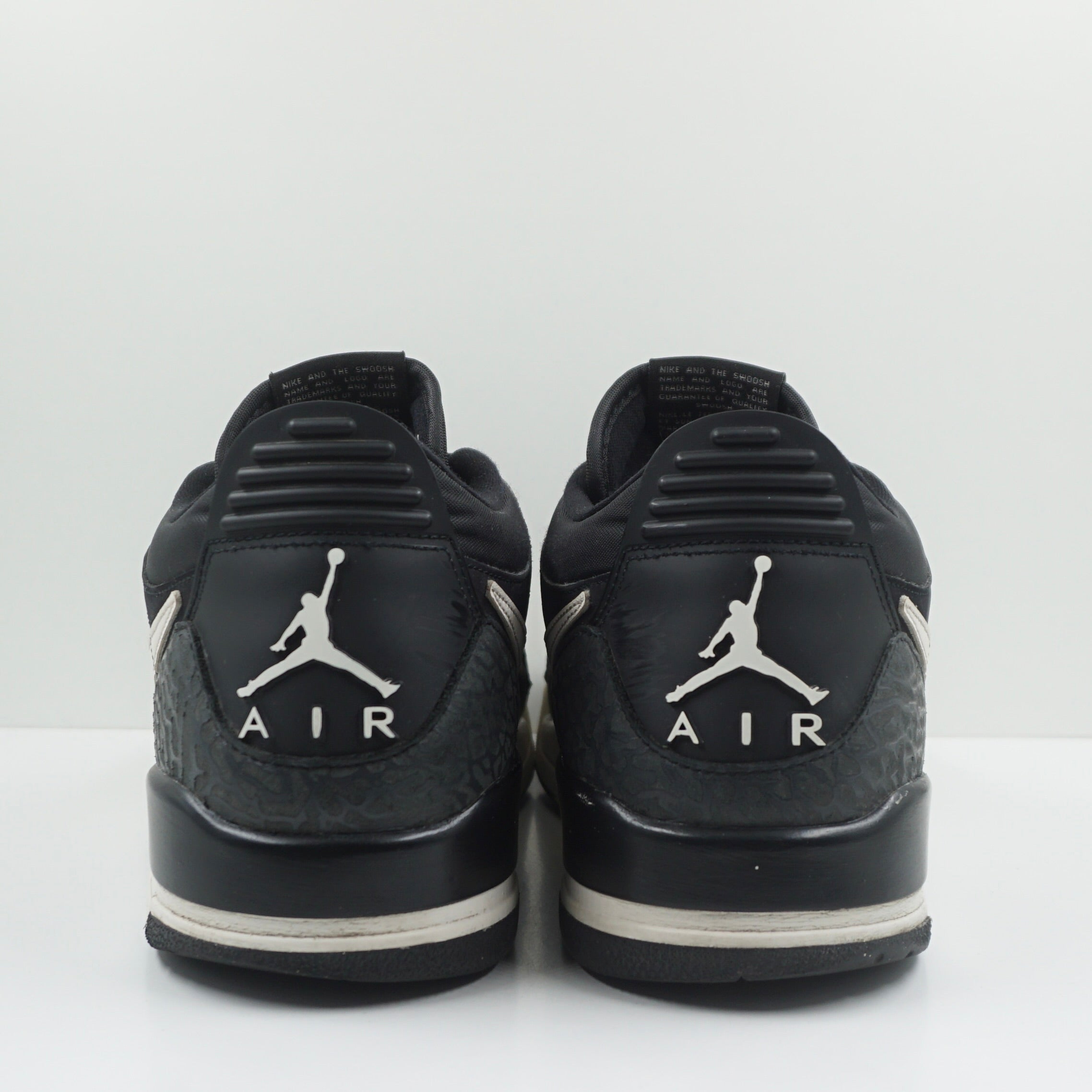 Jordan Legacy 312 Low Black Phantom