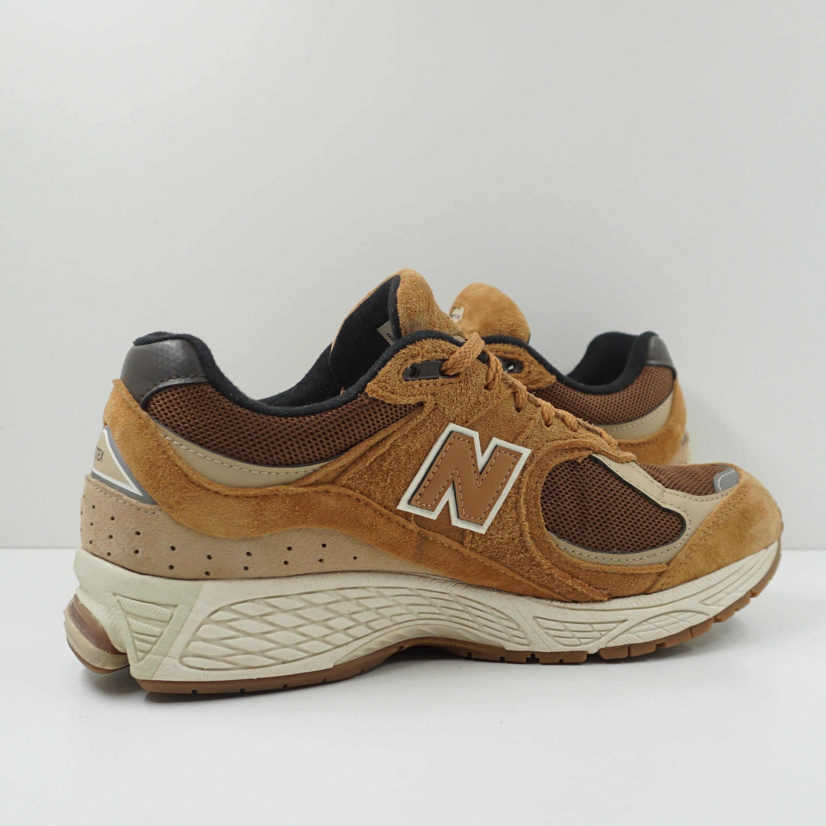 New Balance 2002R Gore-Tex Tobacco