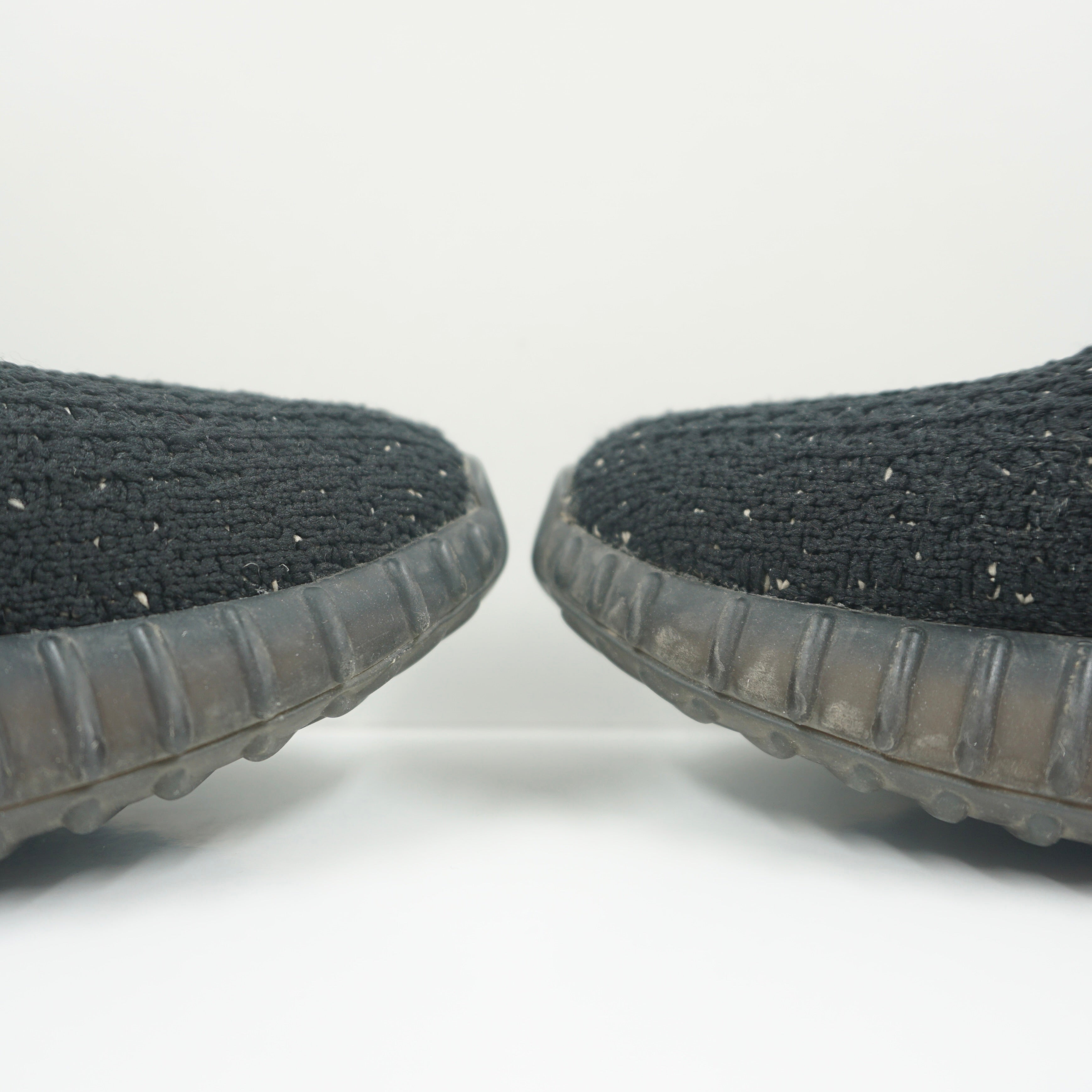 Adidas Yeezy Boost 350 V2 Core Black White (2016/2022)