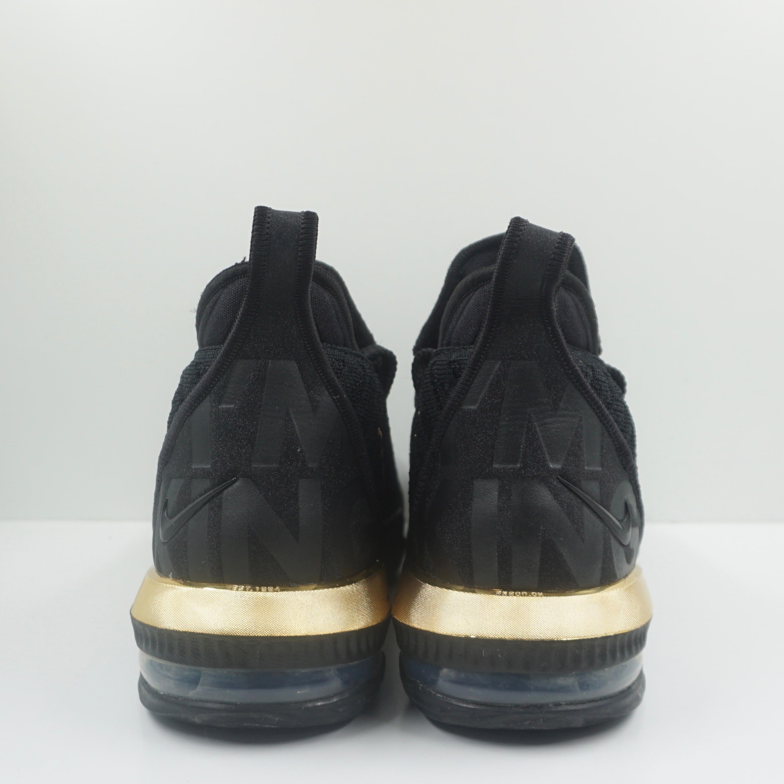 Nike LeBron 16 I'm King