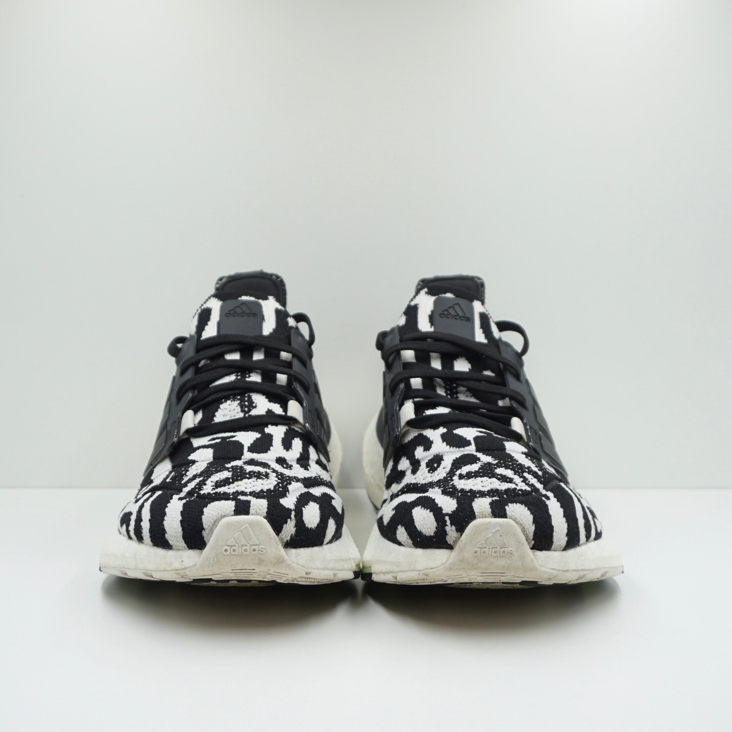 Adidas Ultra Boost 22 Zebra