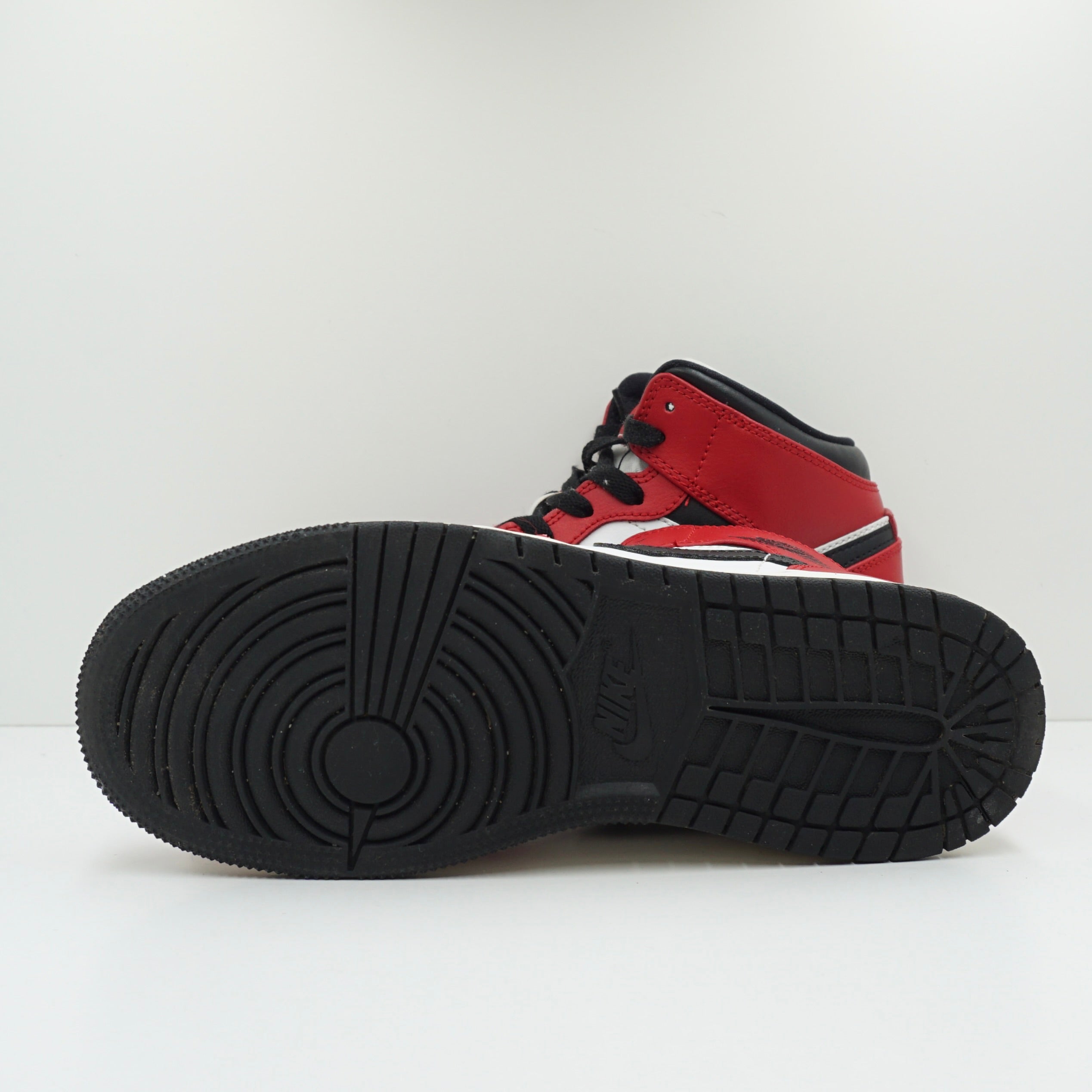 Jordan 1 Mid Chicago Black Toe (GS)