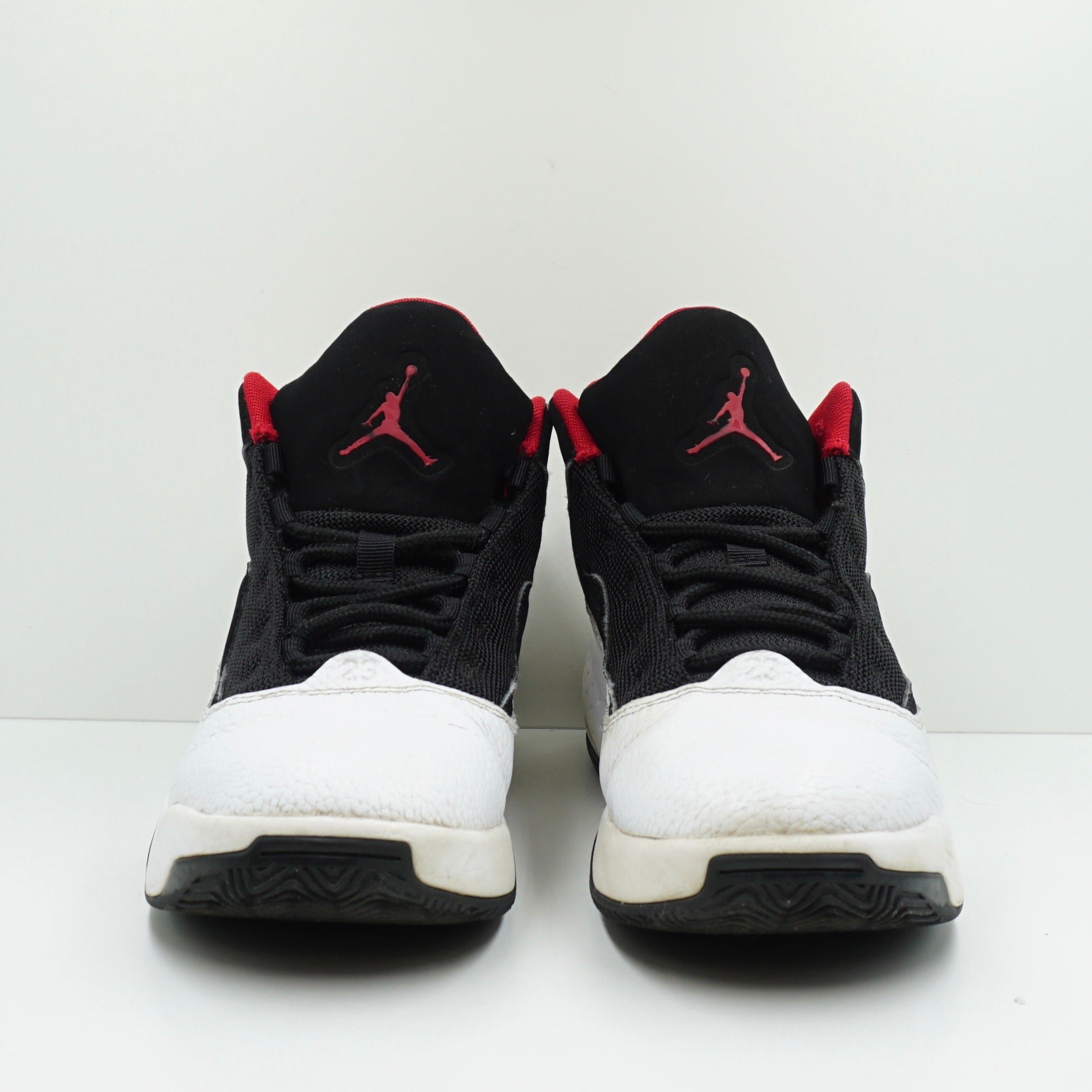 Jordan Max Aura 2 White Gym Red Black (GS)