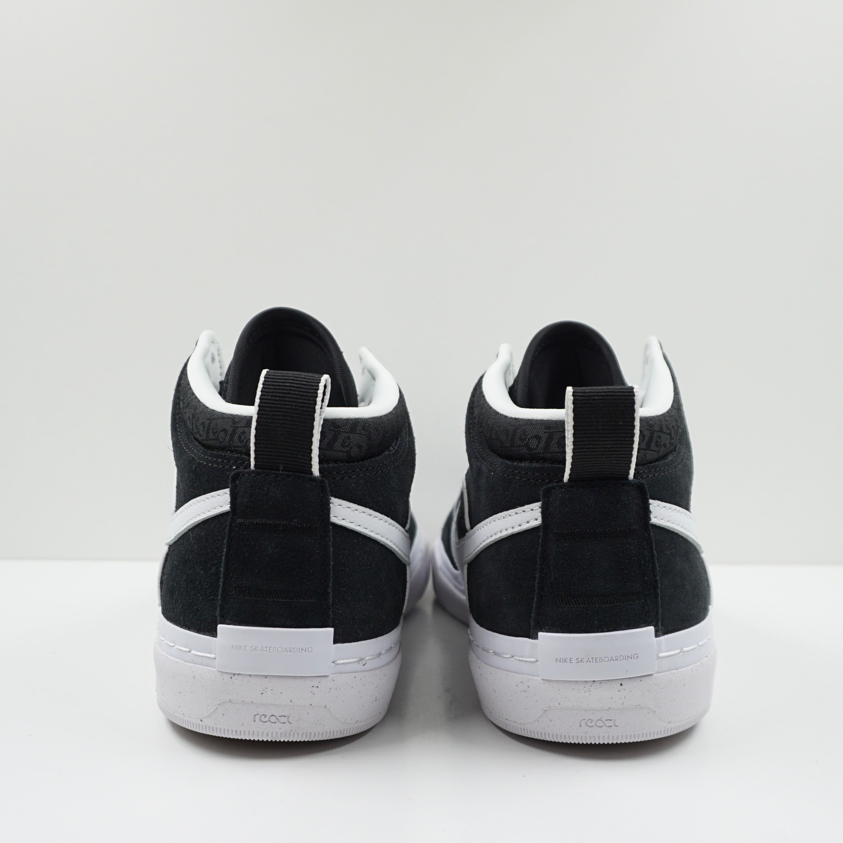 Nike Sb React Leo Baker Black White