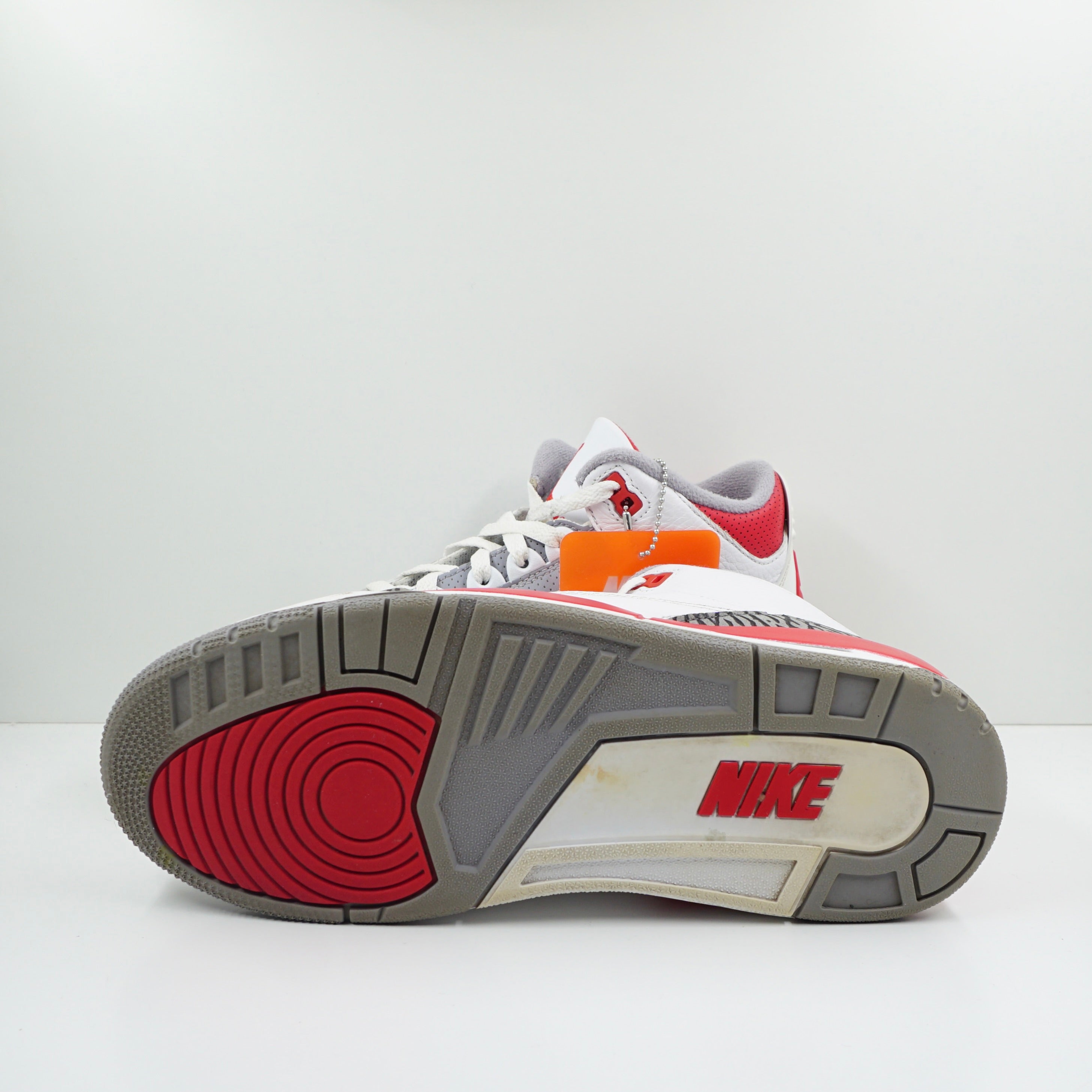 Jordan 3 Retro Fire Red (2022)