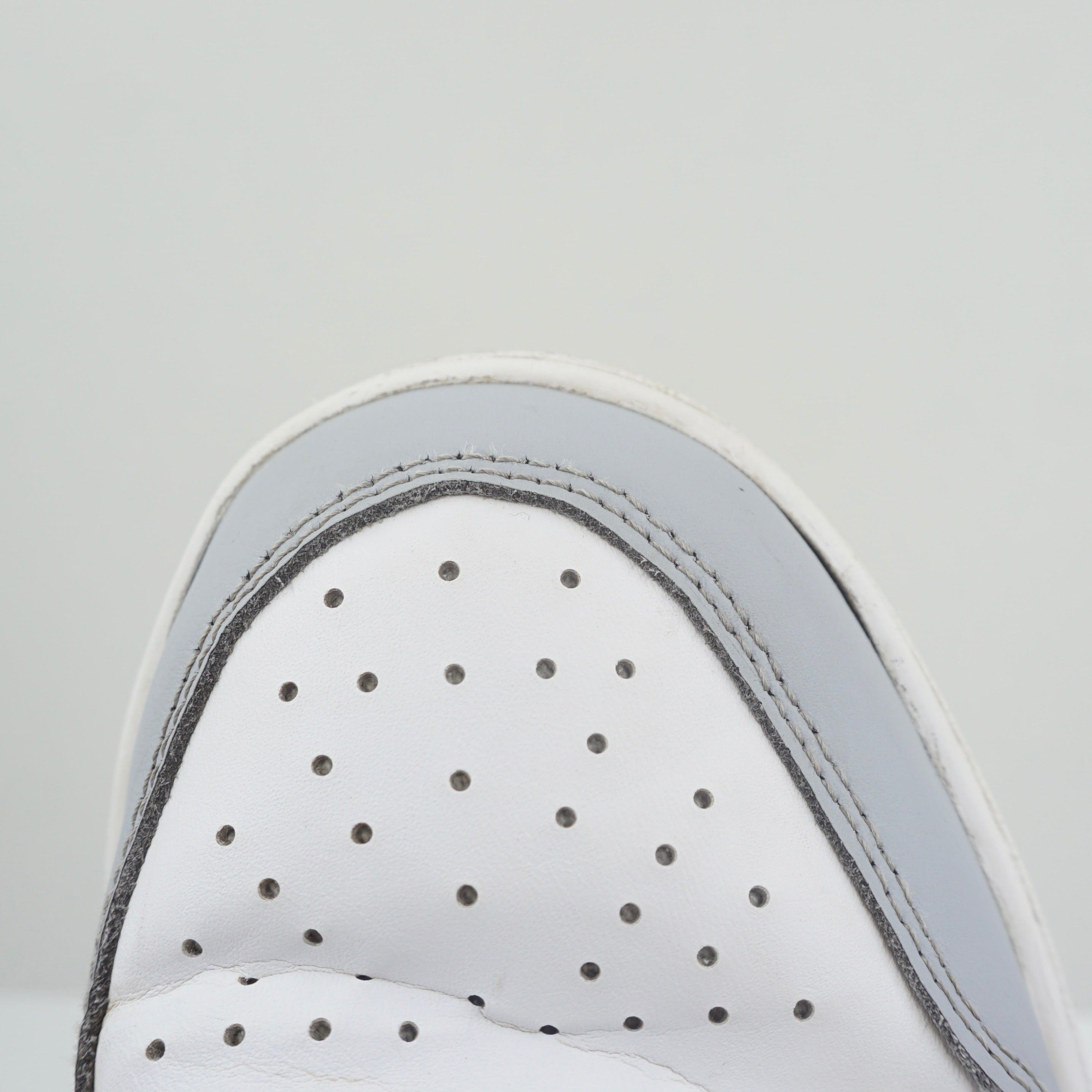 Jordan 1 Mid Wolf Grey Midnight Navy (GS)