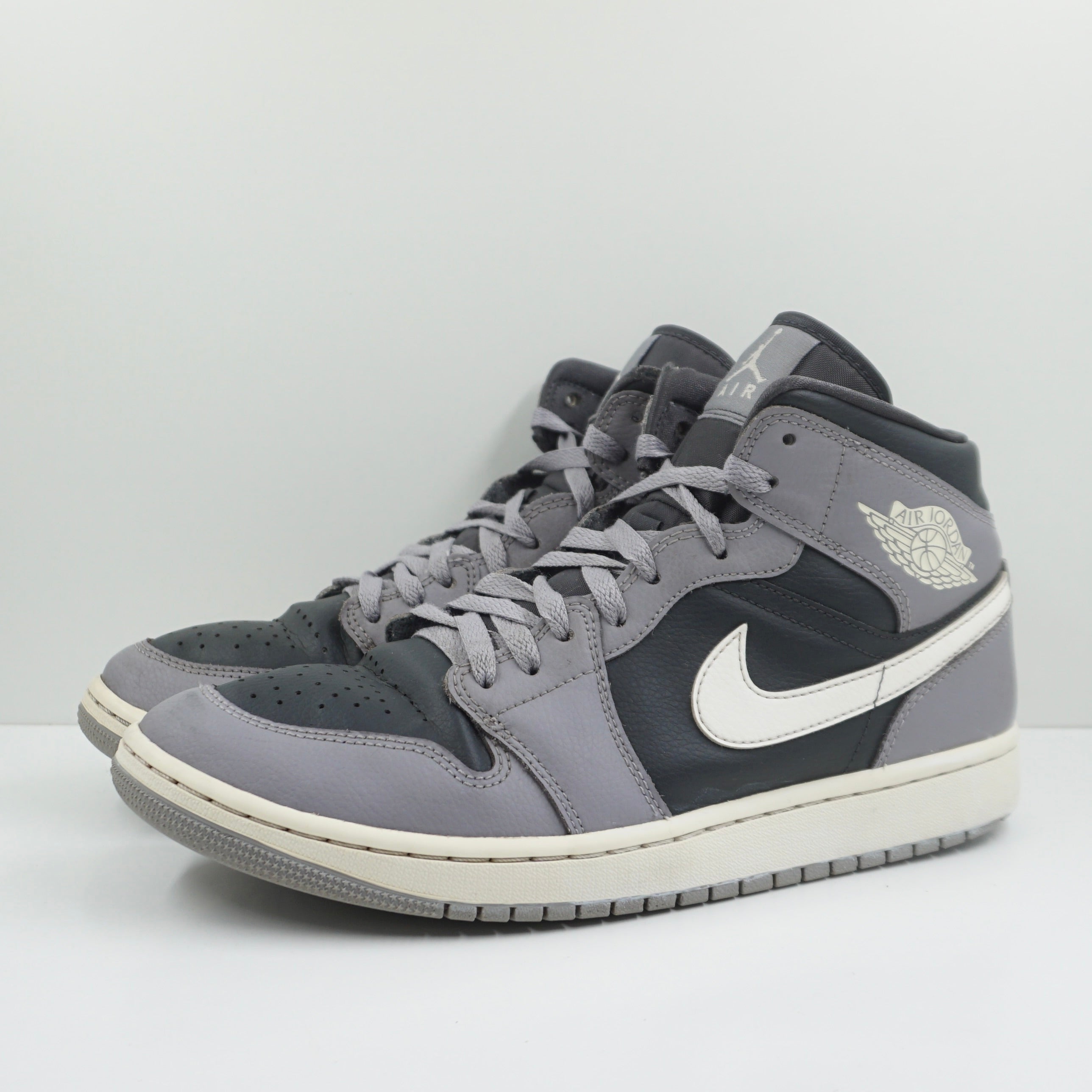 Jordan 1 Mid Cement Grey (W)