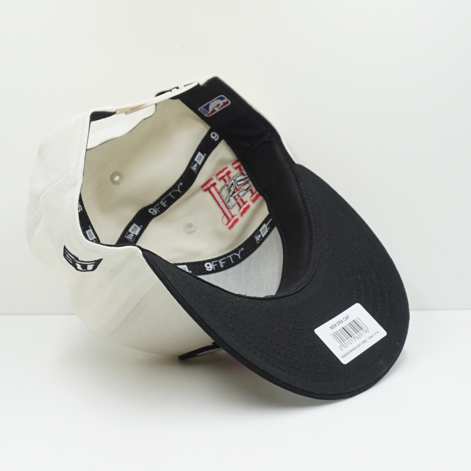 New Era Chicago Bulls Cream Black Snapback Cap