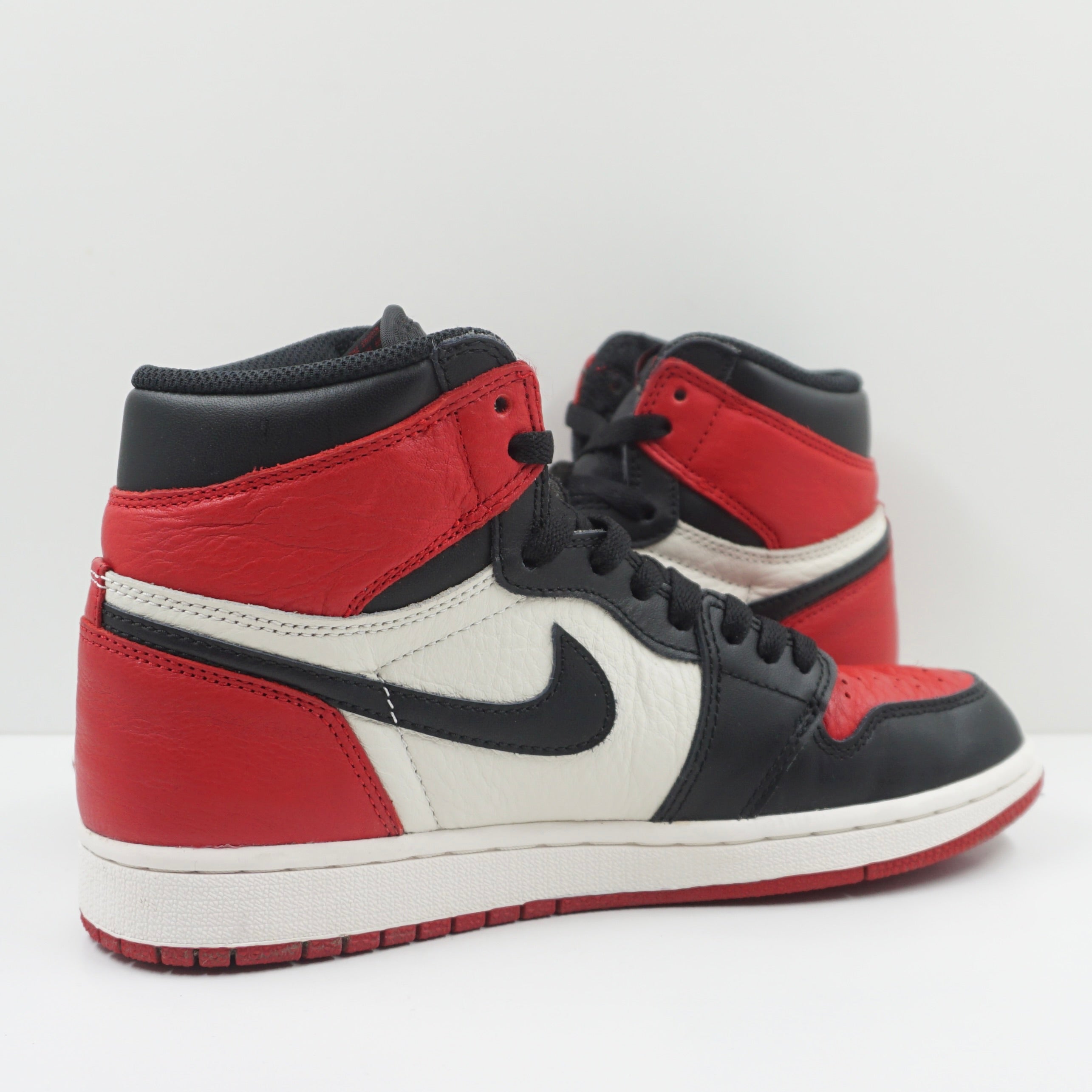 Jordan 1 Retro High Bred Toe
