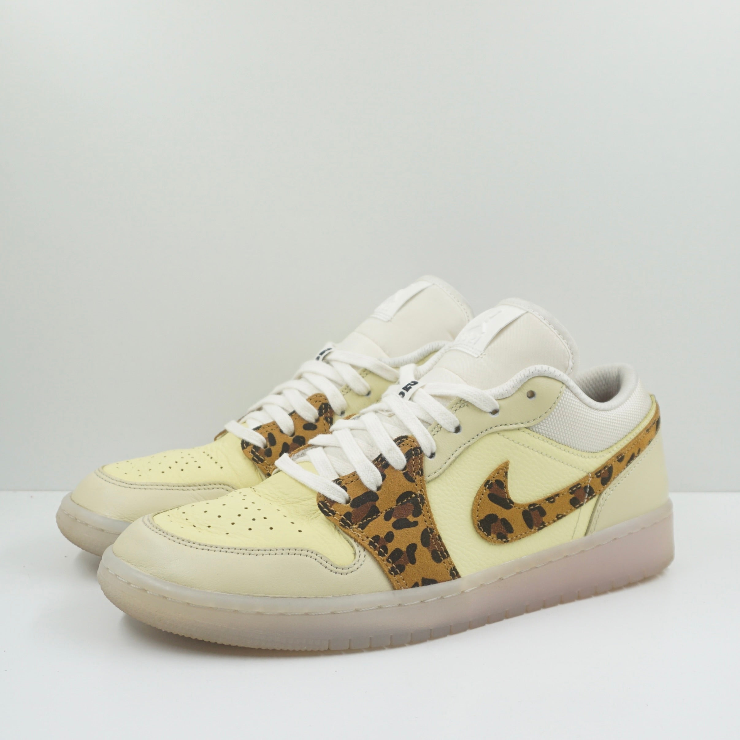 Jordan 1 Low SNKRS Day (W)