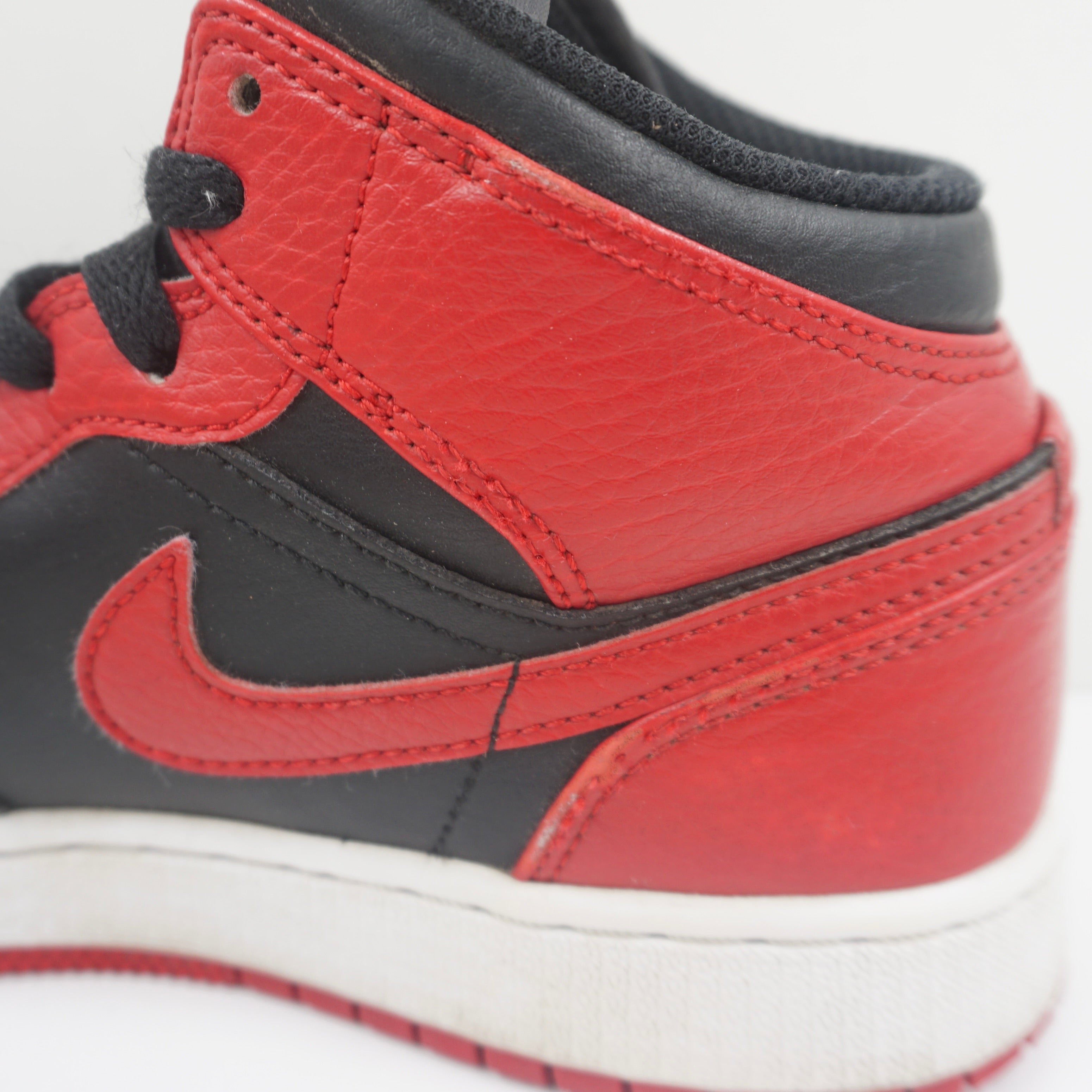 Jordan 1 Mid Bred Banned (GS)