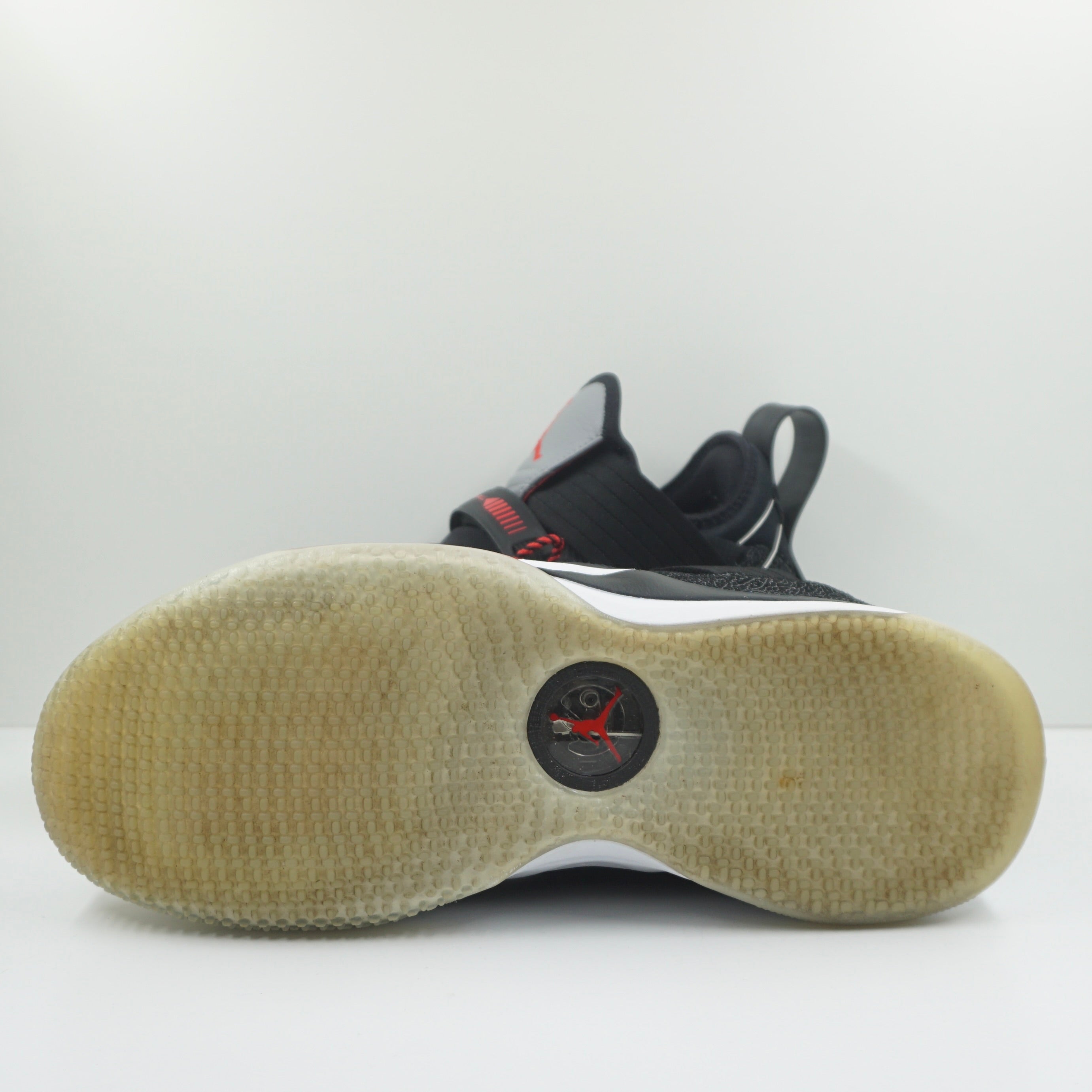 Jordan 33 SE Black