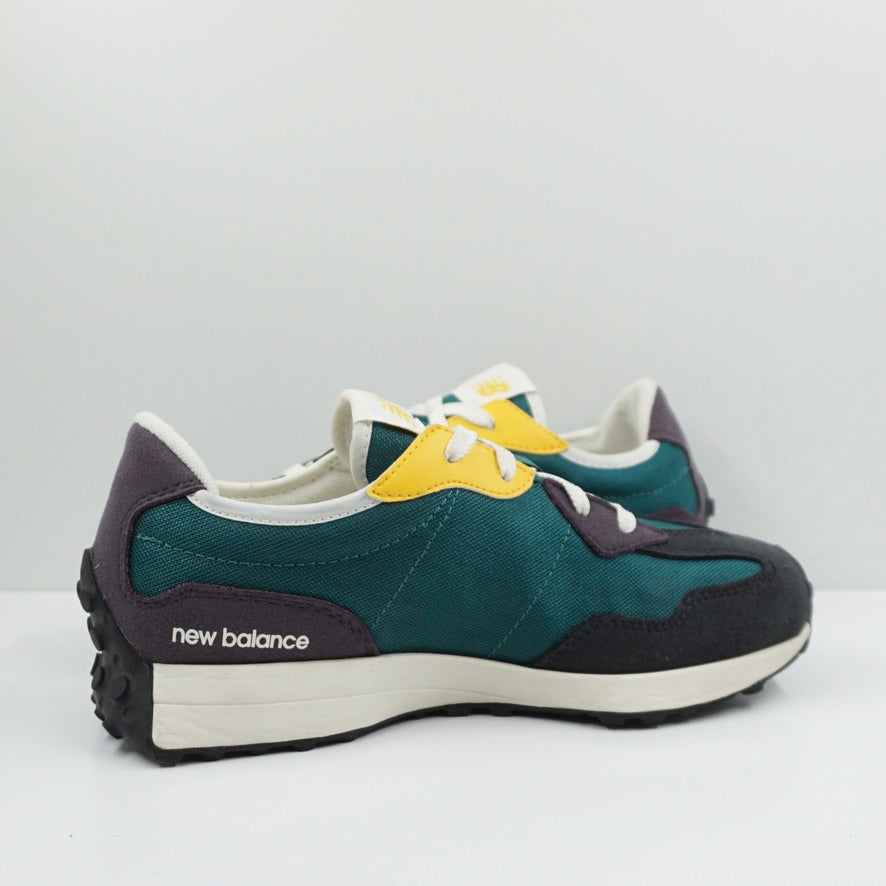 New Balance 327 Green