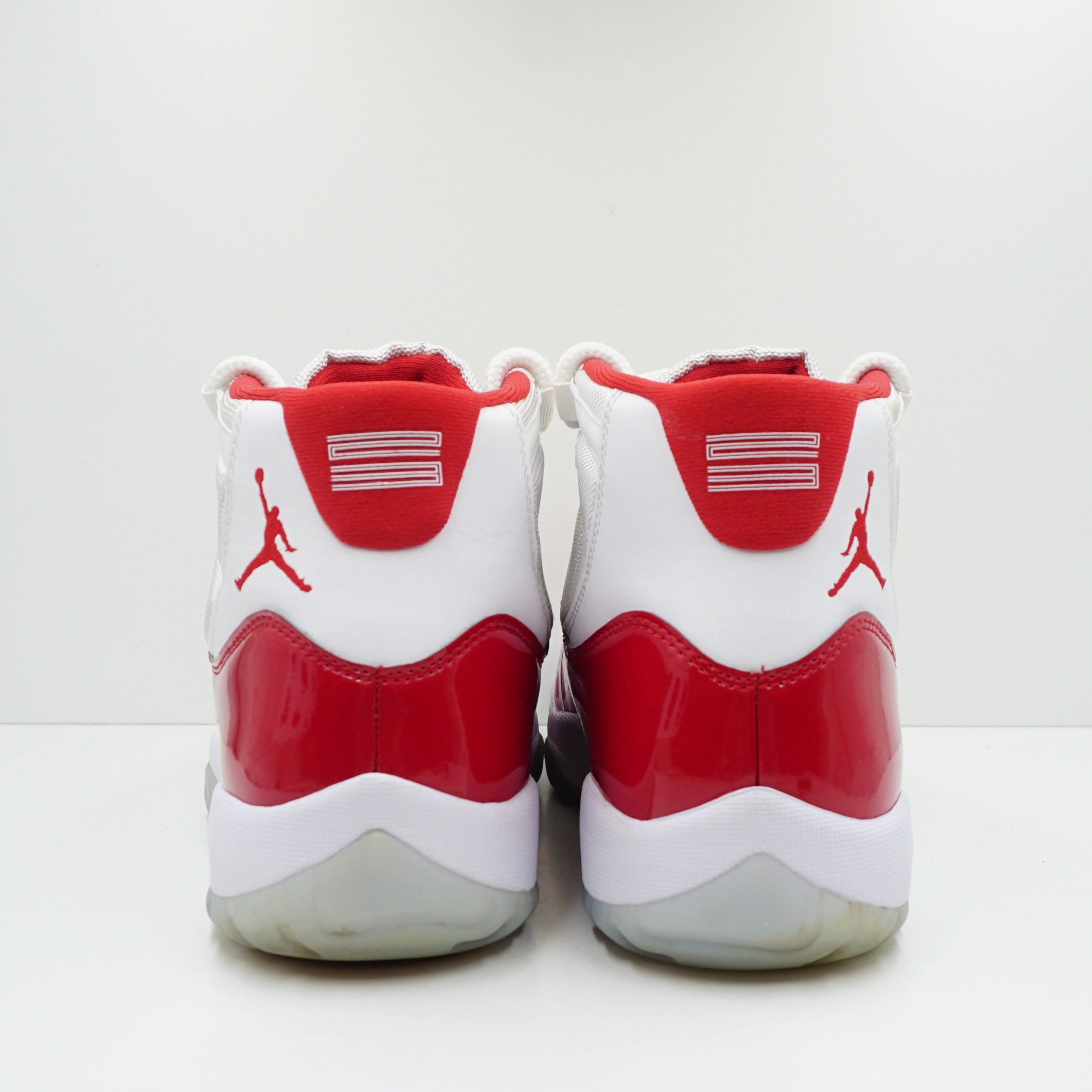 Jordan 11 Retro Cherry (2022)