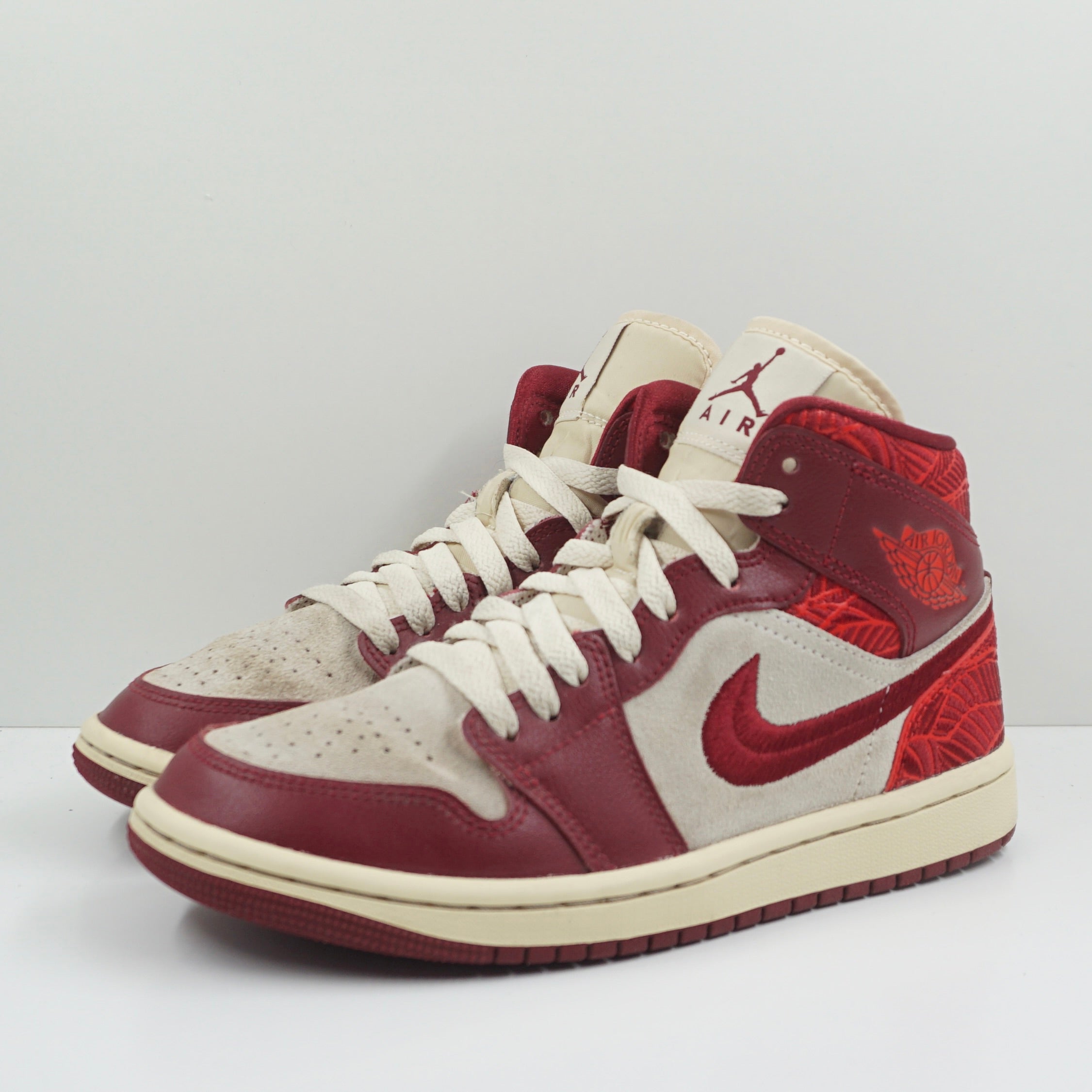 Jordan 1 Mid SE Tiki Leaf Team Red (W)