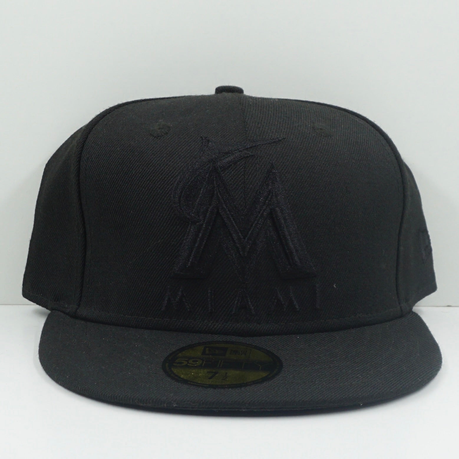 New Era Miami Marlins Black Out Fitted Cap