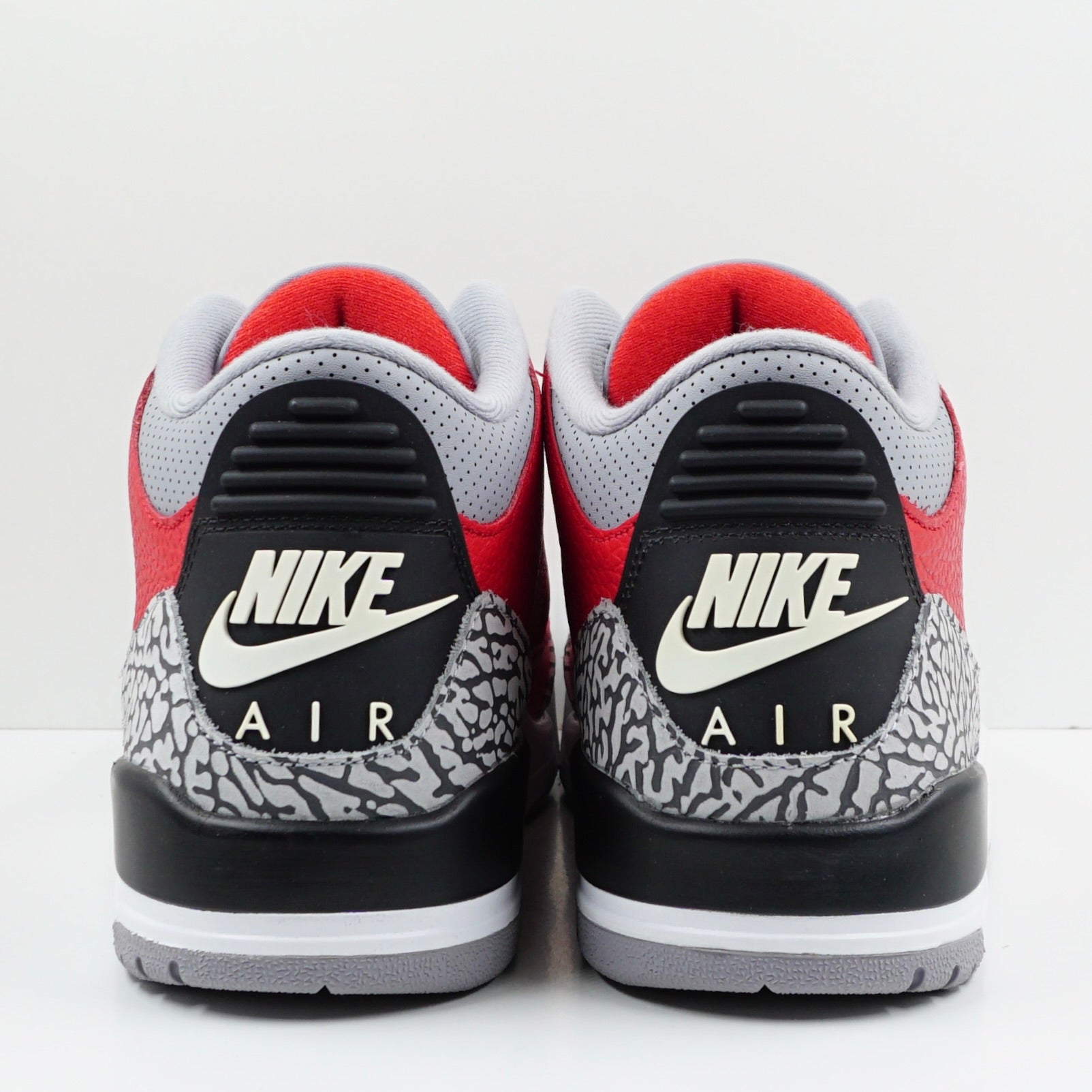 Jordan 3 Retro SE Unite