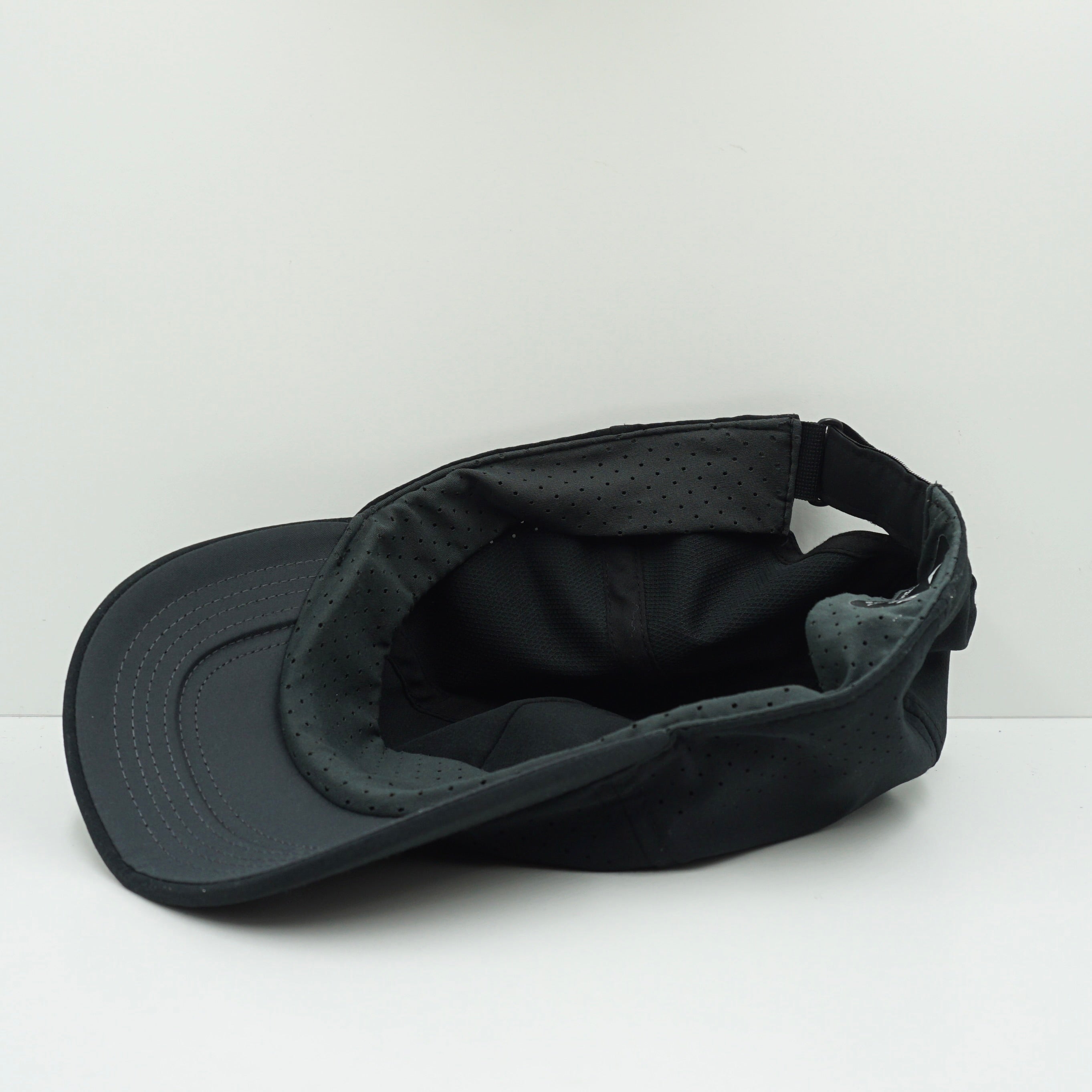 Nike Dri-Fit ADV Club Adjustable Cap
