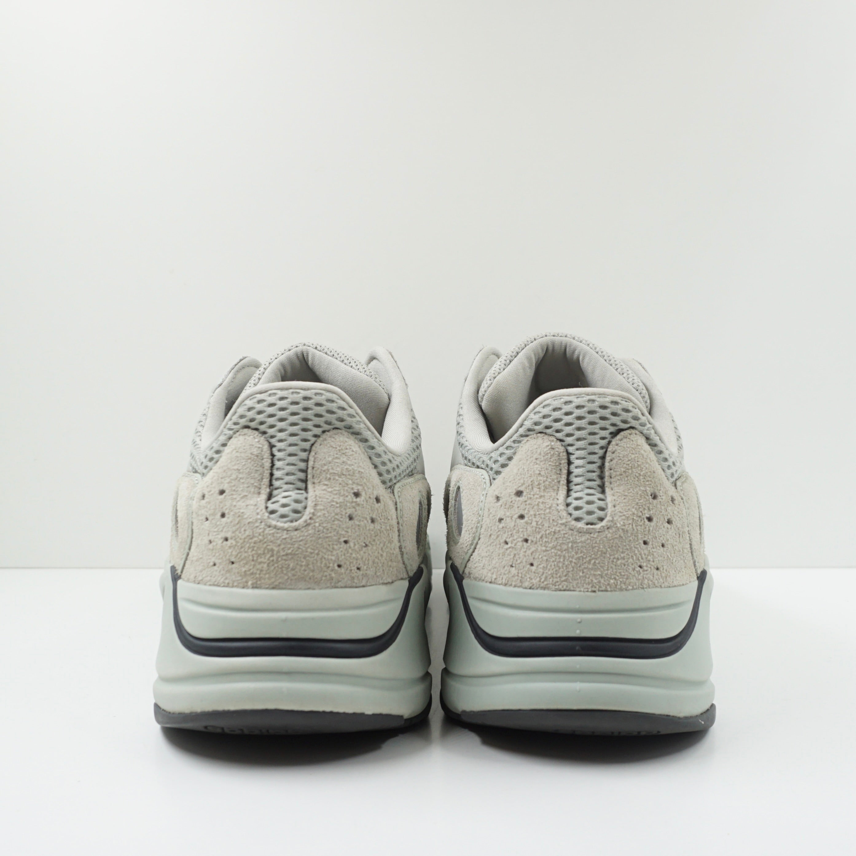 Adidas Yeezy Boost 700 Salt