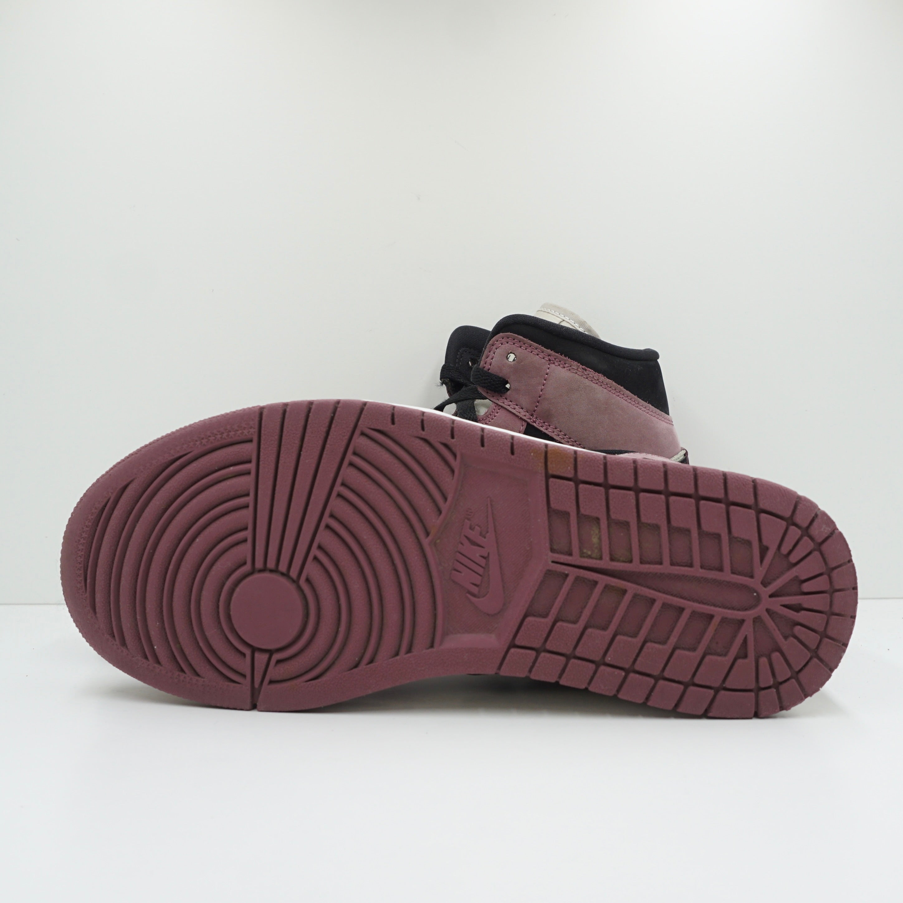 Jordan 1 Mid SE Light Mulberry (W)