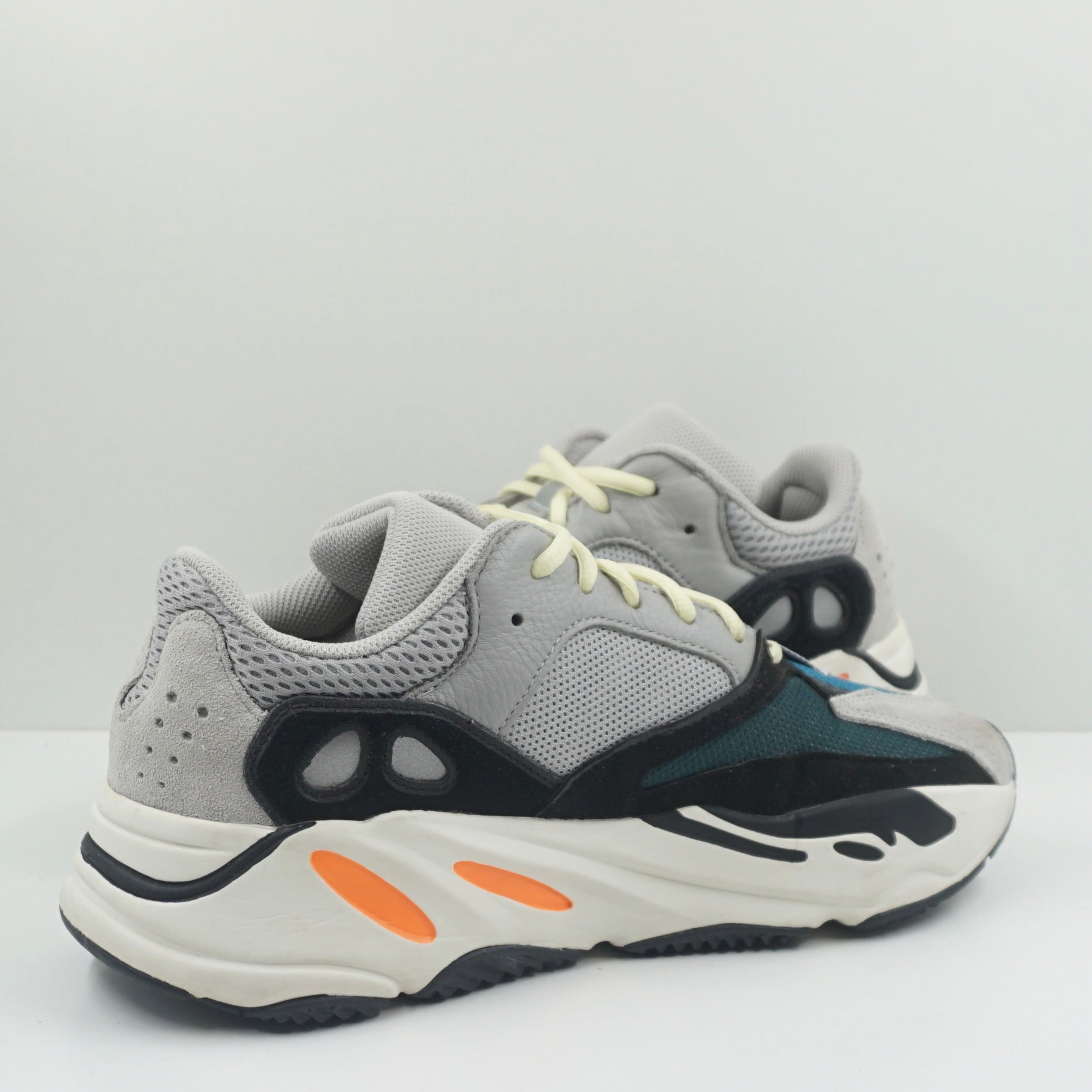 Adidas Yeezy Boost 700 Wave Runner Solid Grey