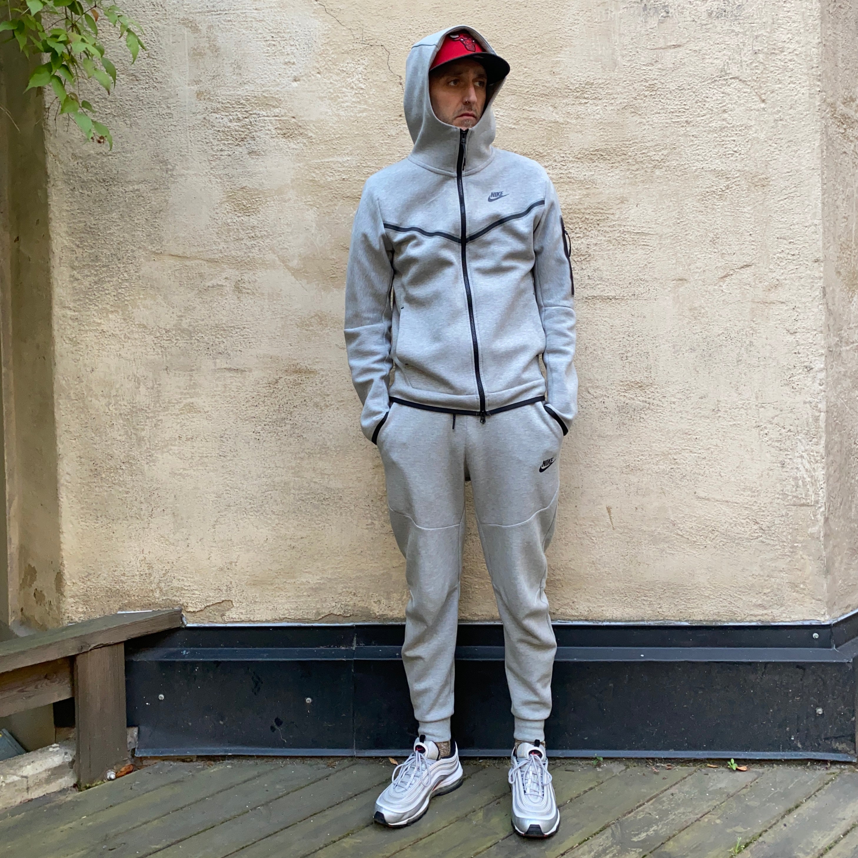 Nike Sportswear Tech Fleece Grey Pants Set