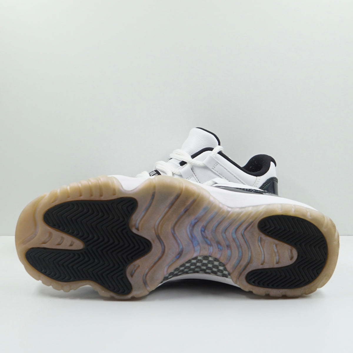 Jordan 11 Retro Low Iridescent