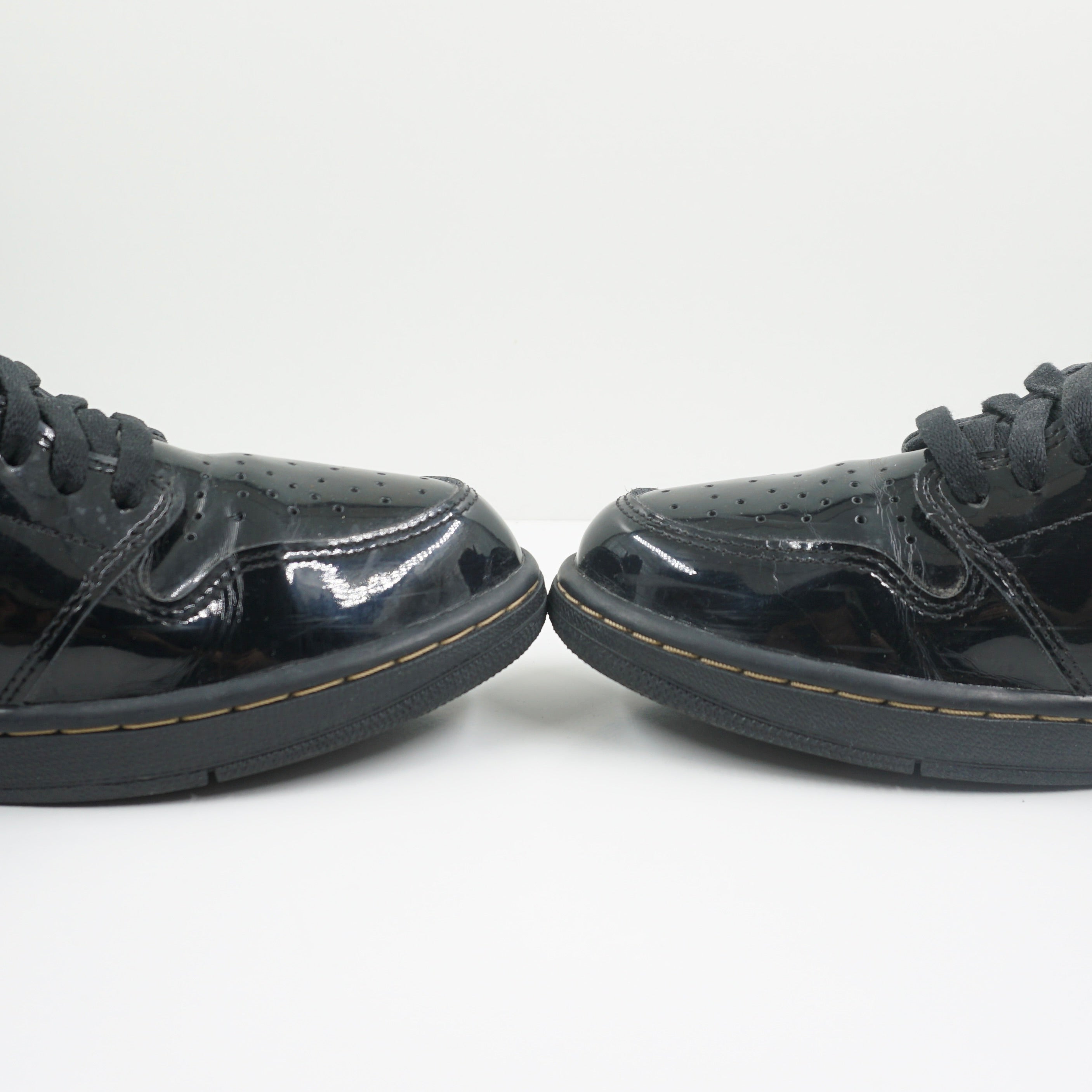 Jordan 1 Retro High Black Metallic Gold (2020)