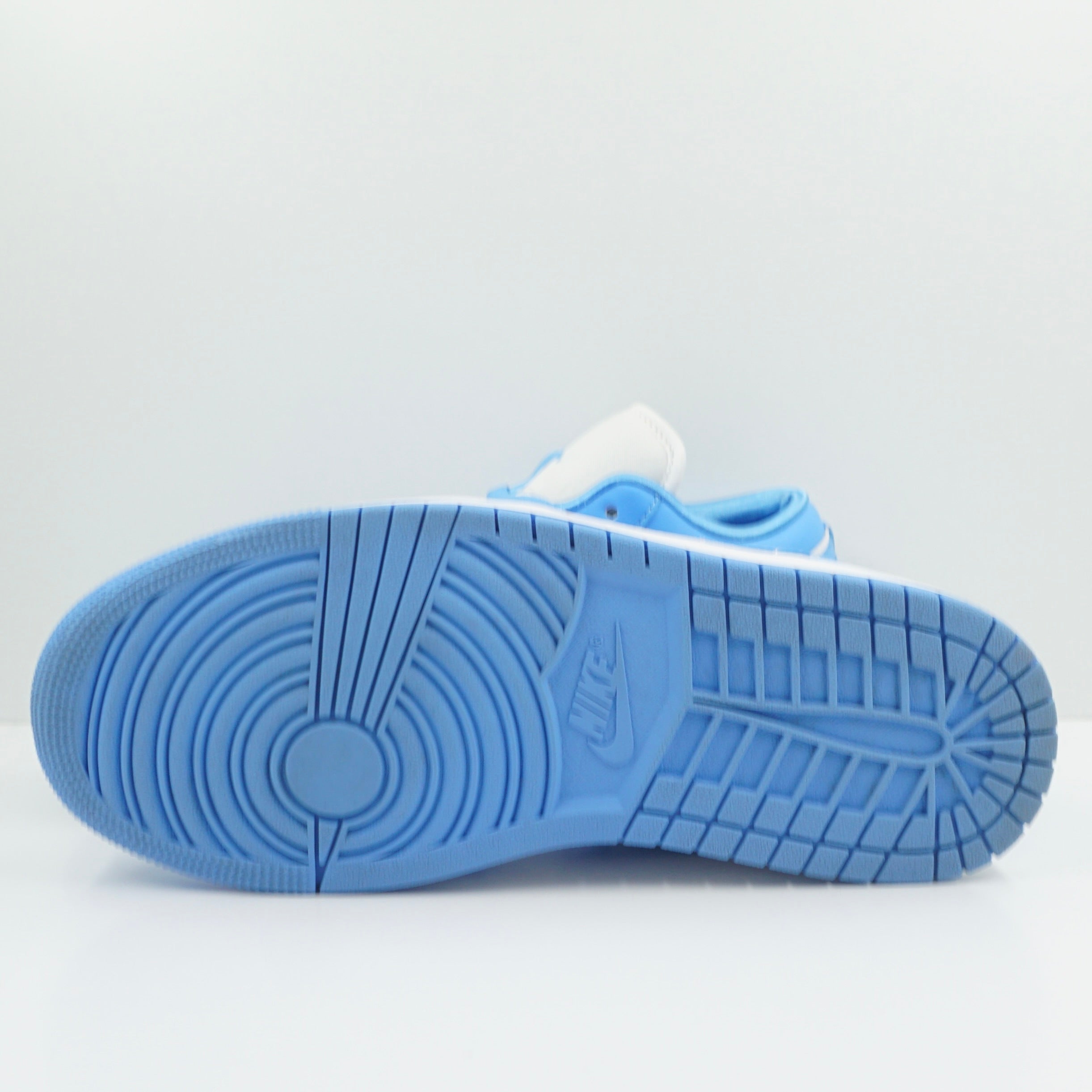 Jordan 1 Low UNC (W)