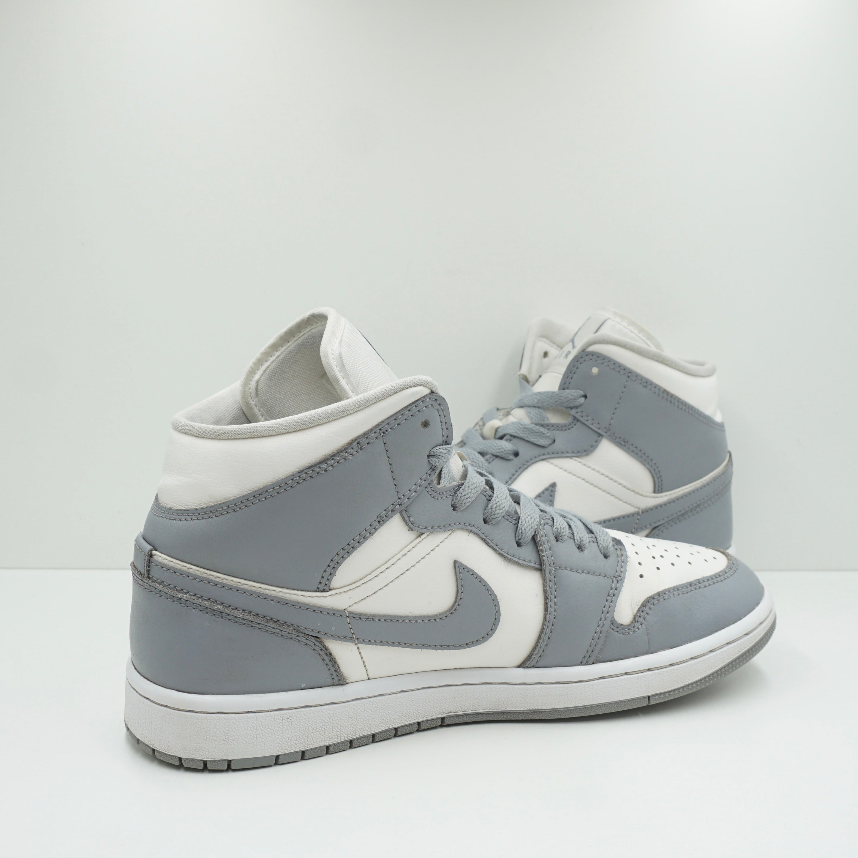 Jordan 1 Mid Stealth (W)