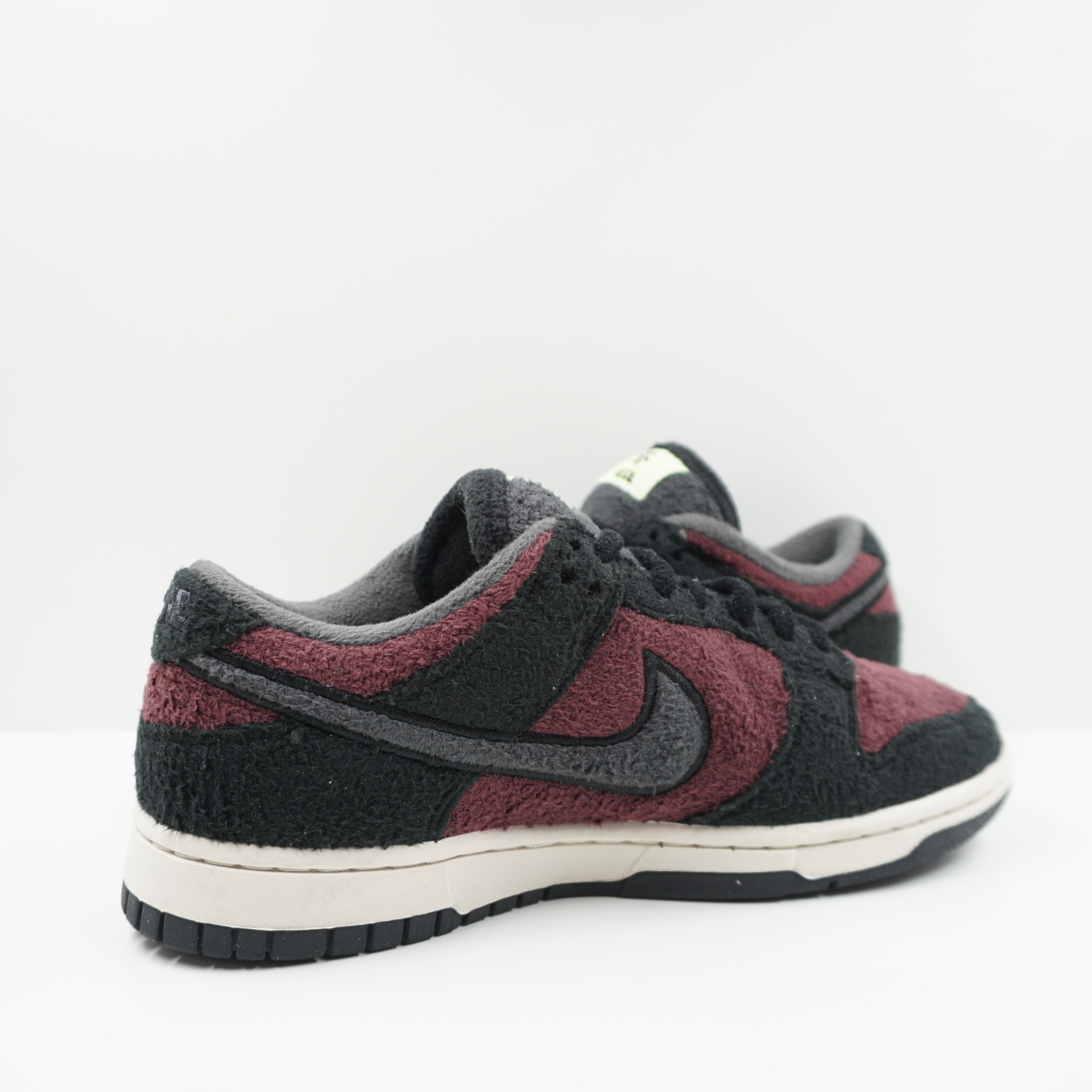 Nike Dunk Low SE Fleece Pack Burgundy Crush (W)