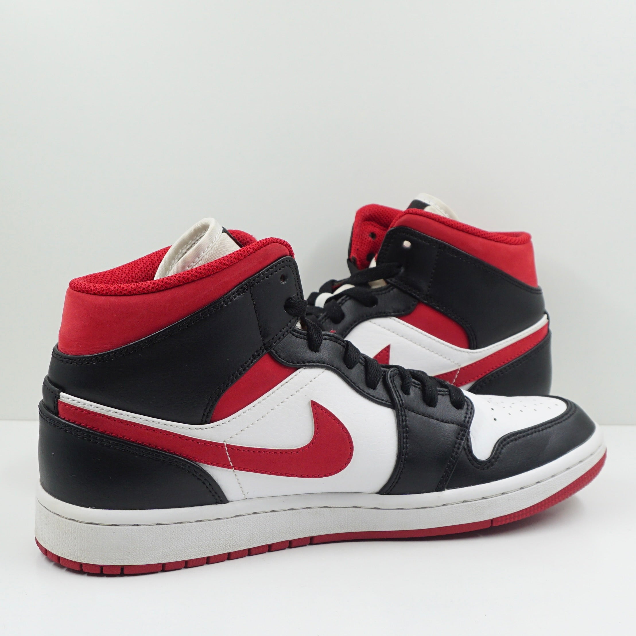 Jordan 1 Mid Gym Red Black White (2021)