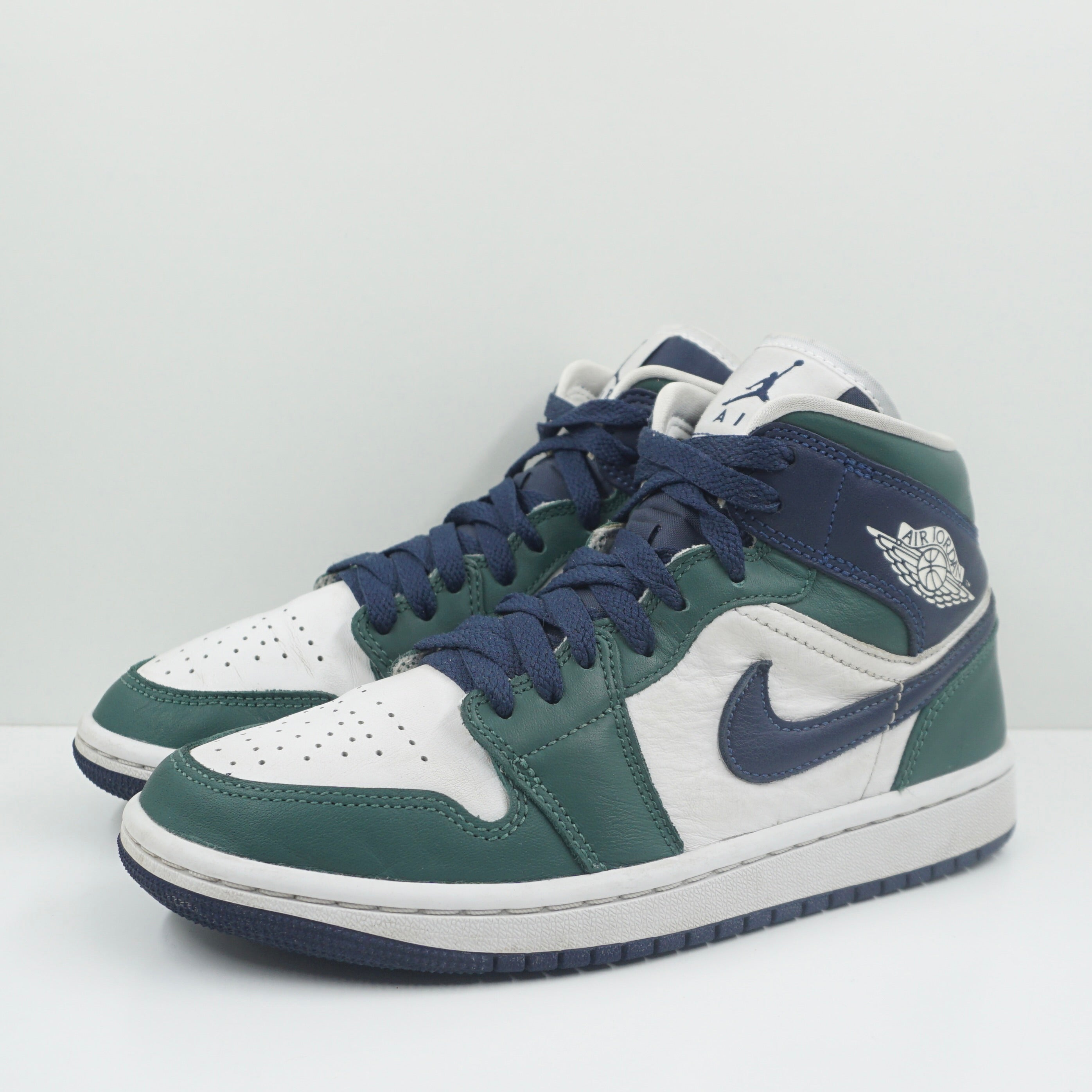 Jordan 1 Mid SE Seahawks (W)