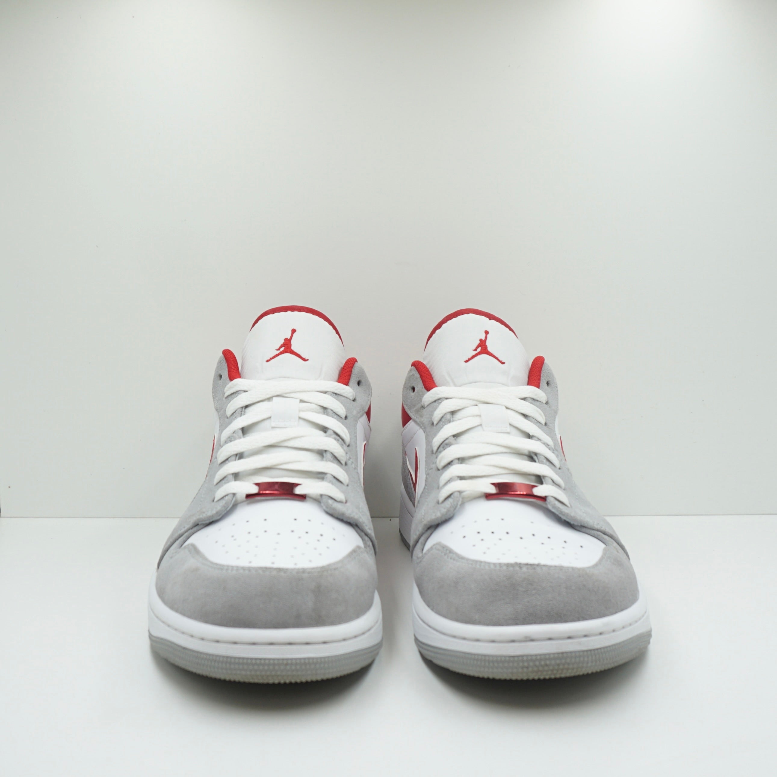 Jordan 1 Low SE Light Smoke Grey Gym Red