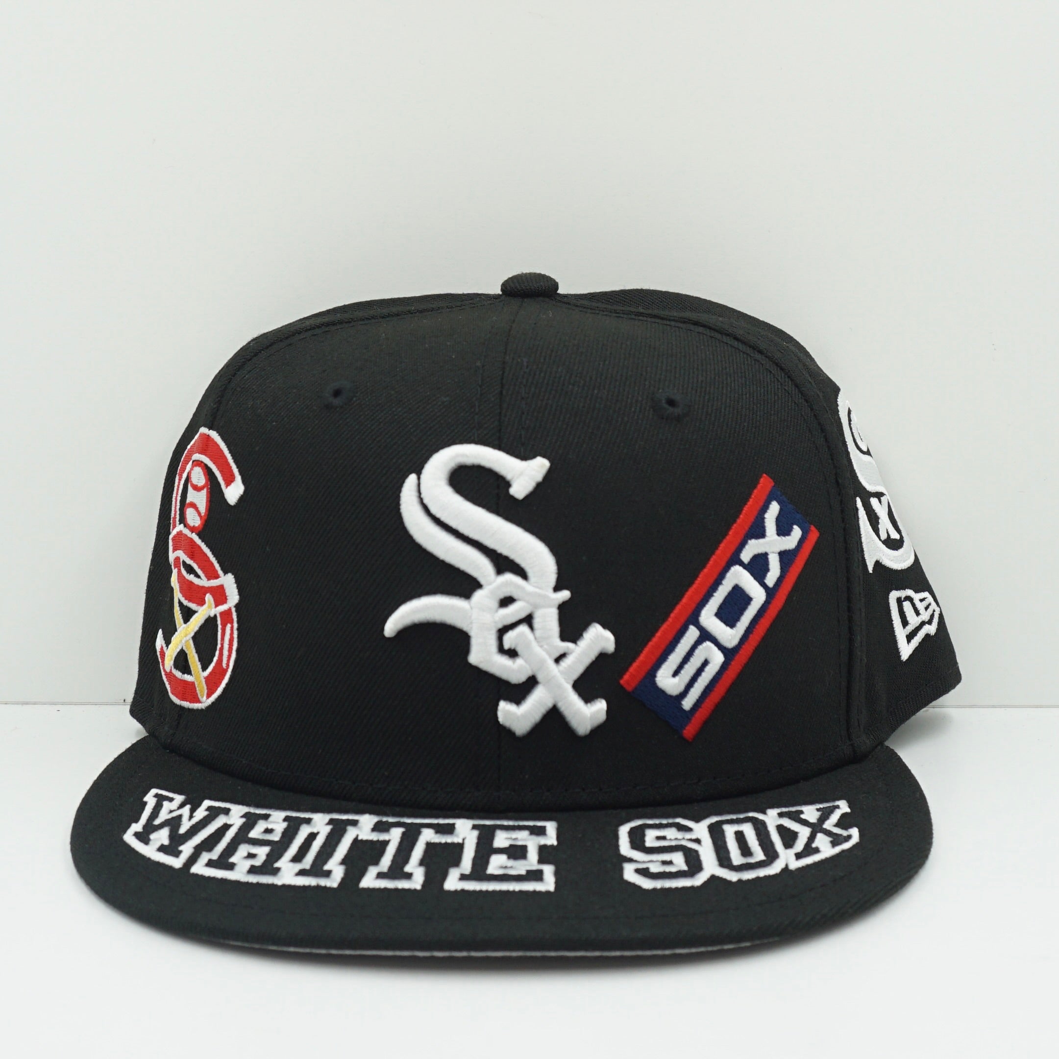 New Era Cooperstown Chicago White Soxs All Over Logo Black White Fitted Cap