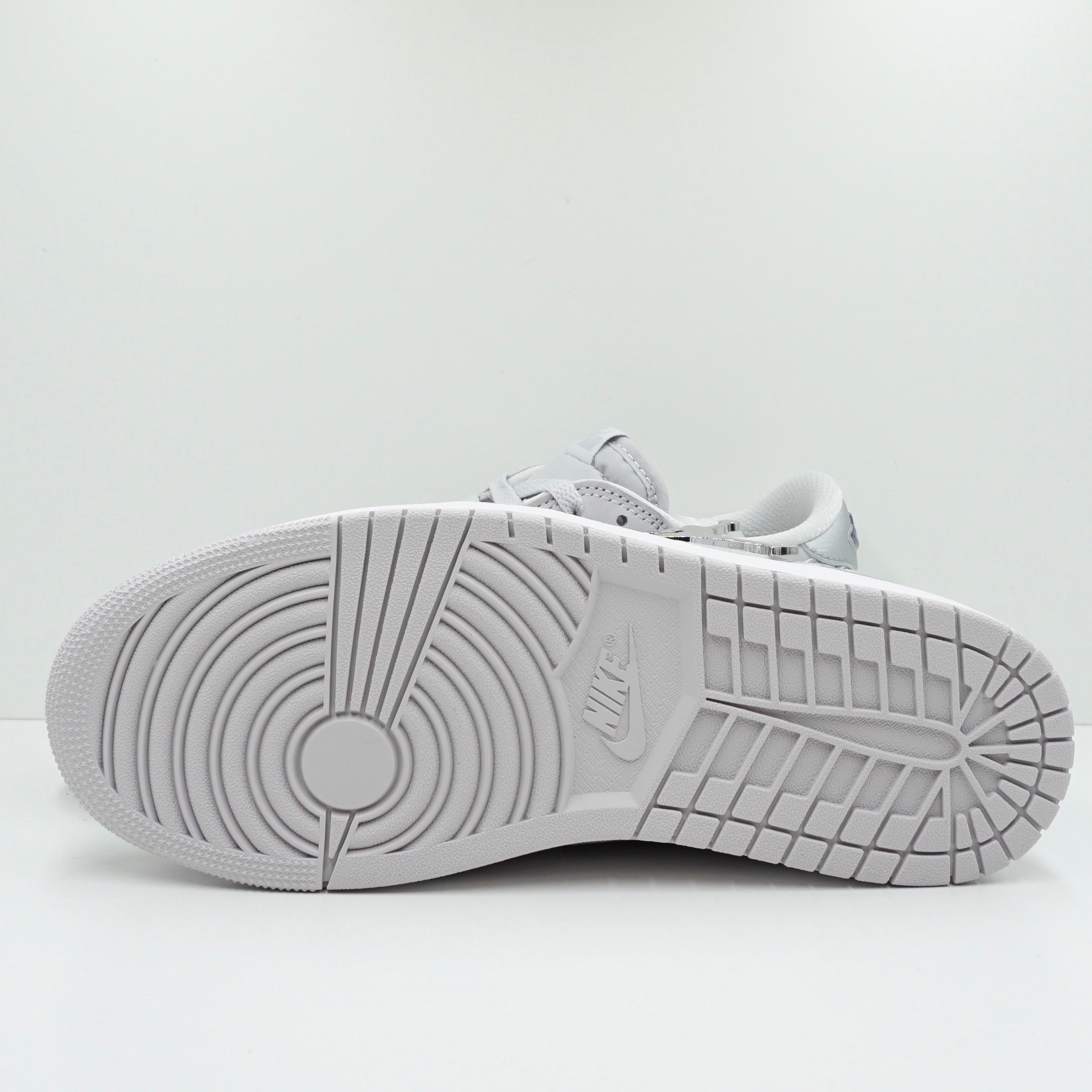 Jordan 1 Low OG Metallic Silver
