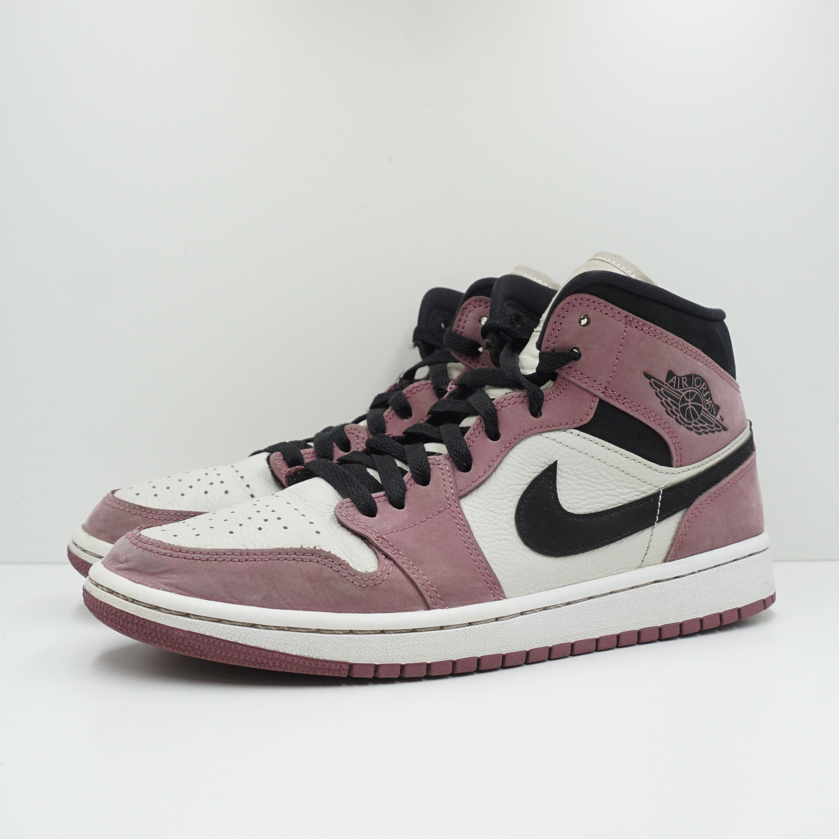 Jordan 1 Mid SE Light Mulberry (W)