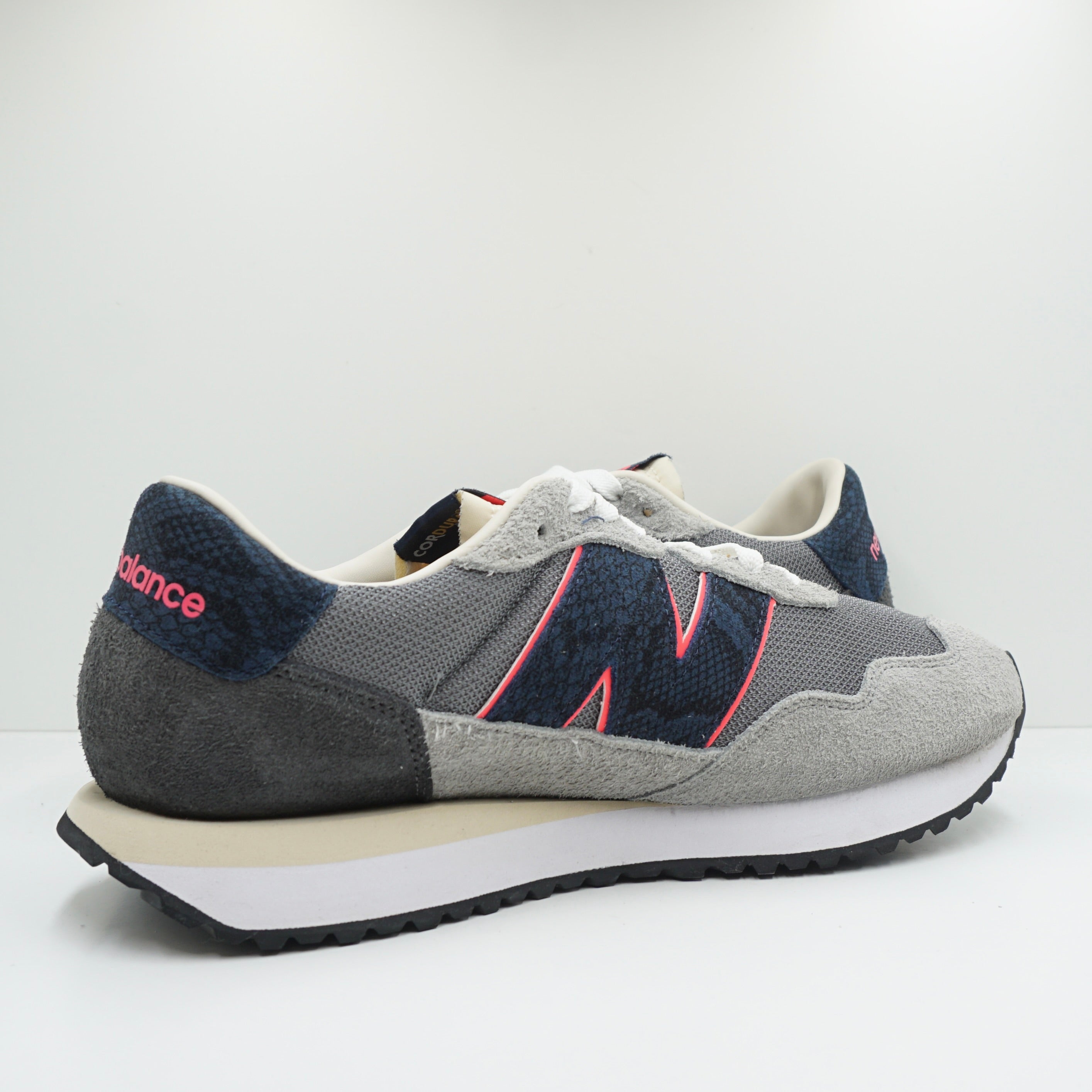 New Balance MS237 x SNS